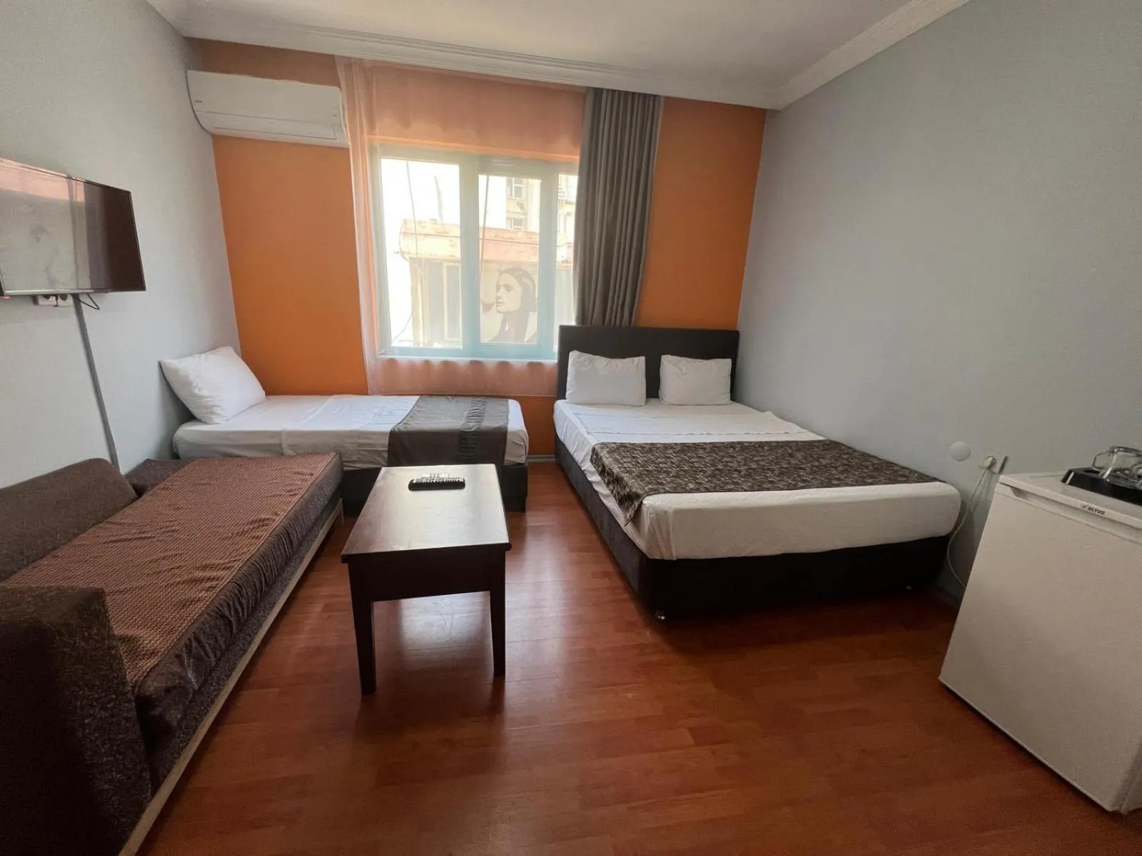 Bed in City House Hotel