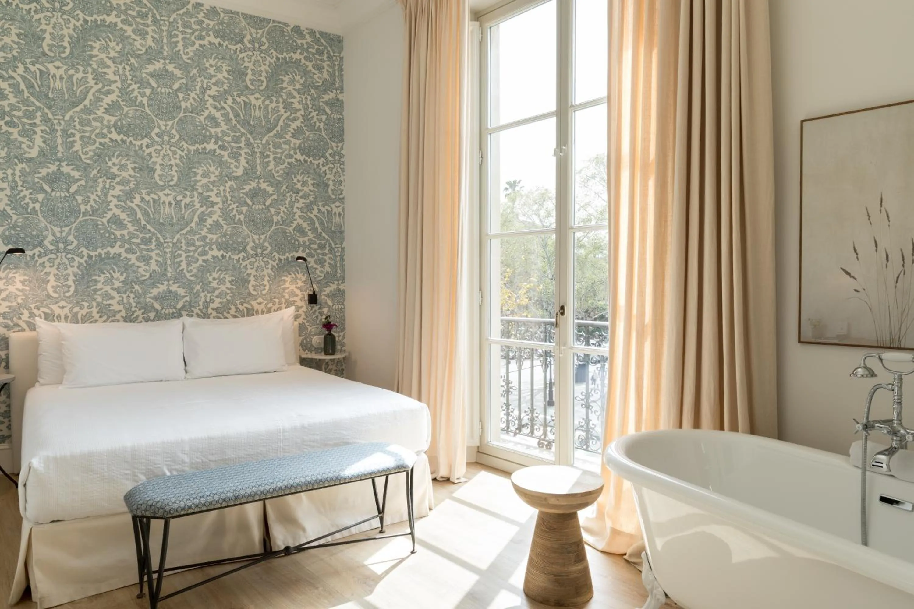 Bed in Hotel Tayko Sevilla