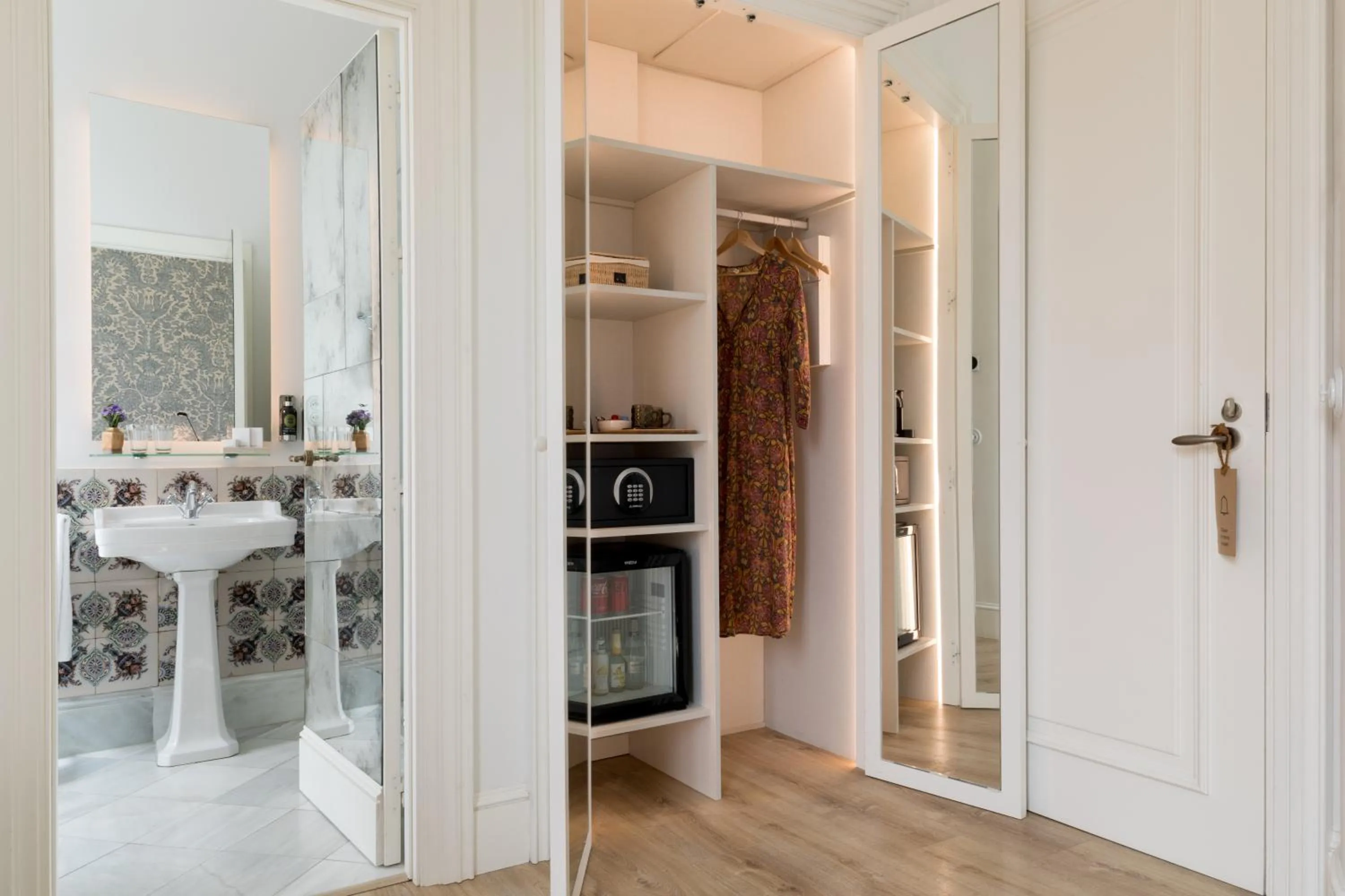 Decorative detail in Hotel Tayko Sevilla