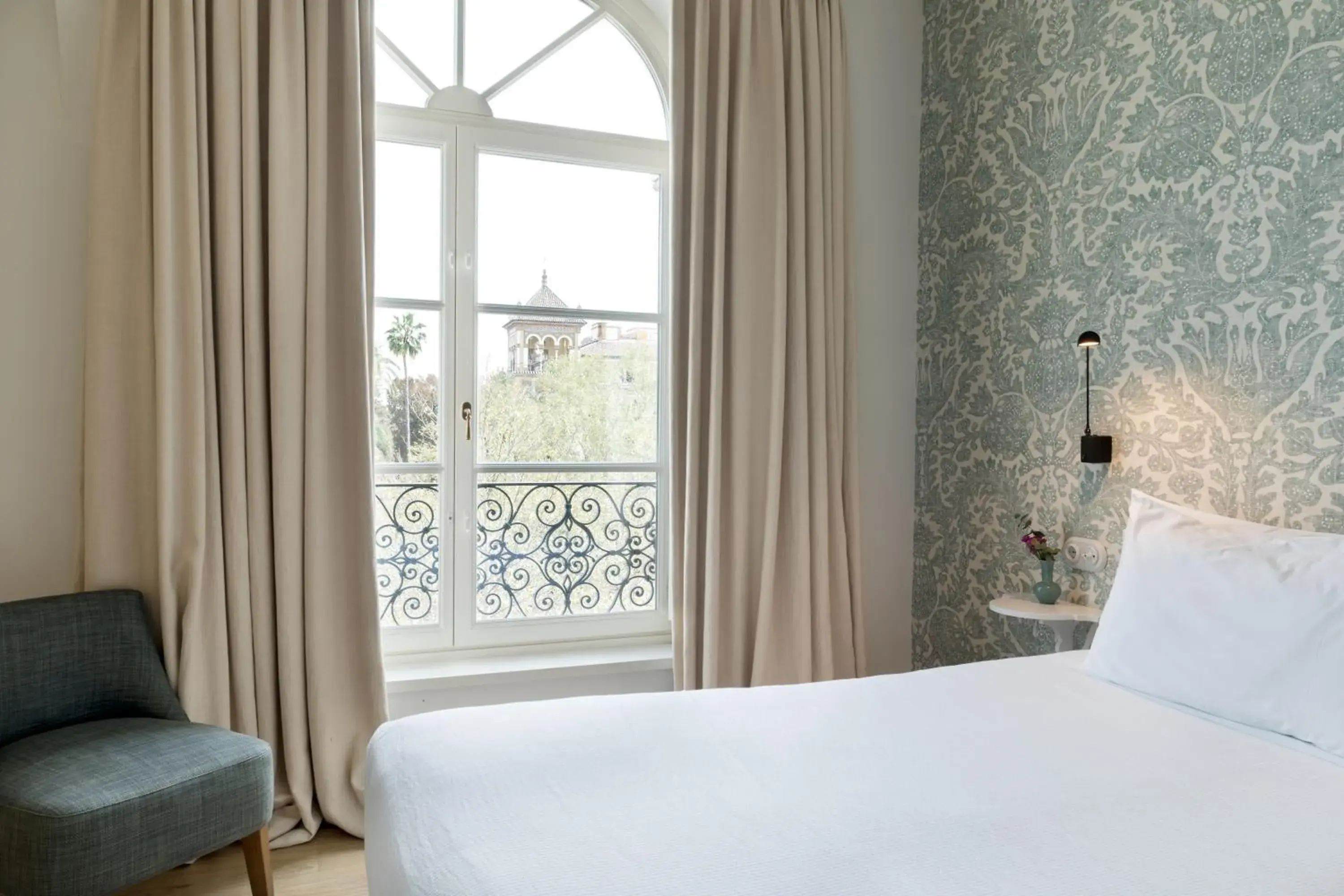 Double Room in Hotel Tayko Sevilla Double Room in Hotel Tayko Sevilla