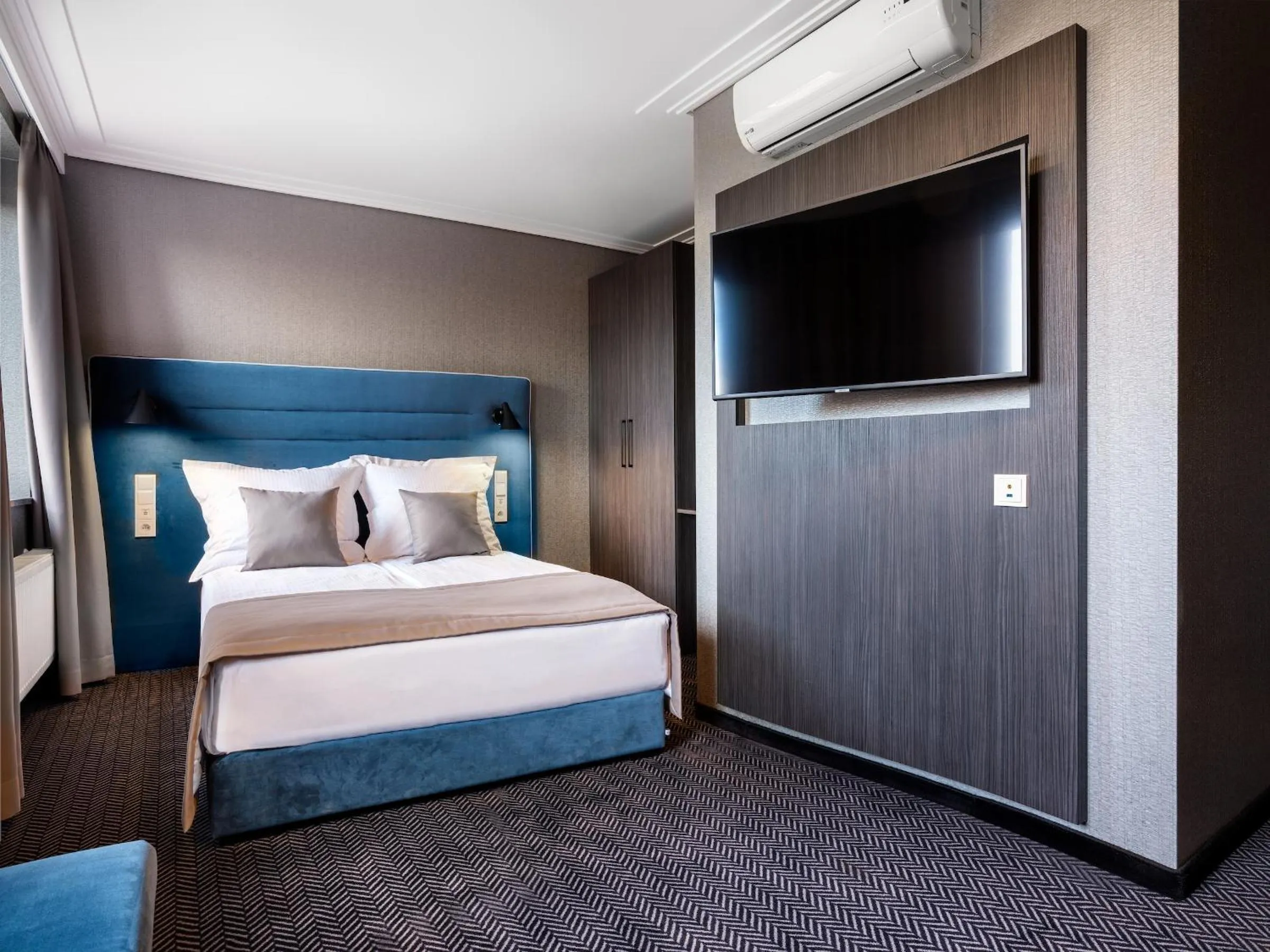 Photo of the whole room, Bed in Hotel Logos Kraków