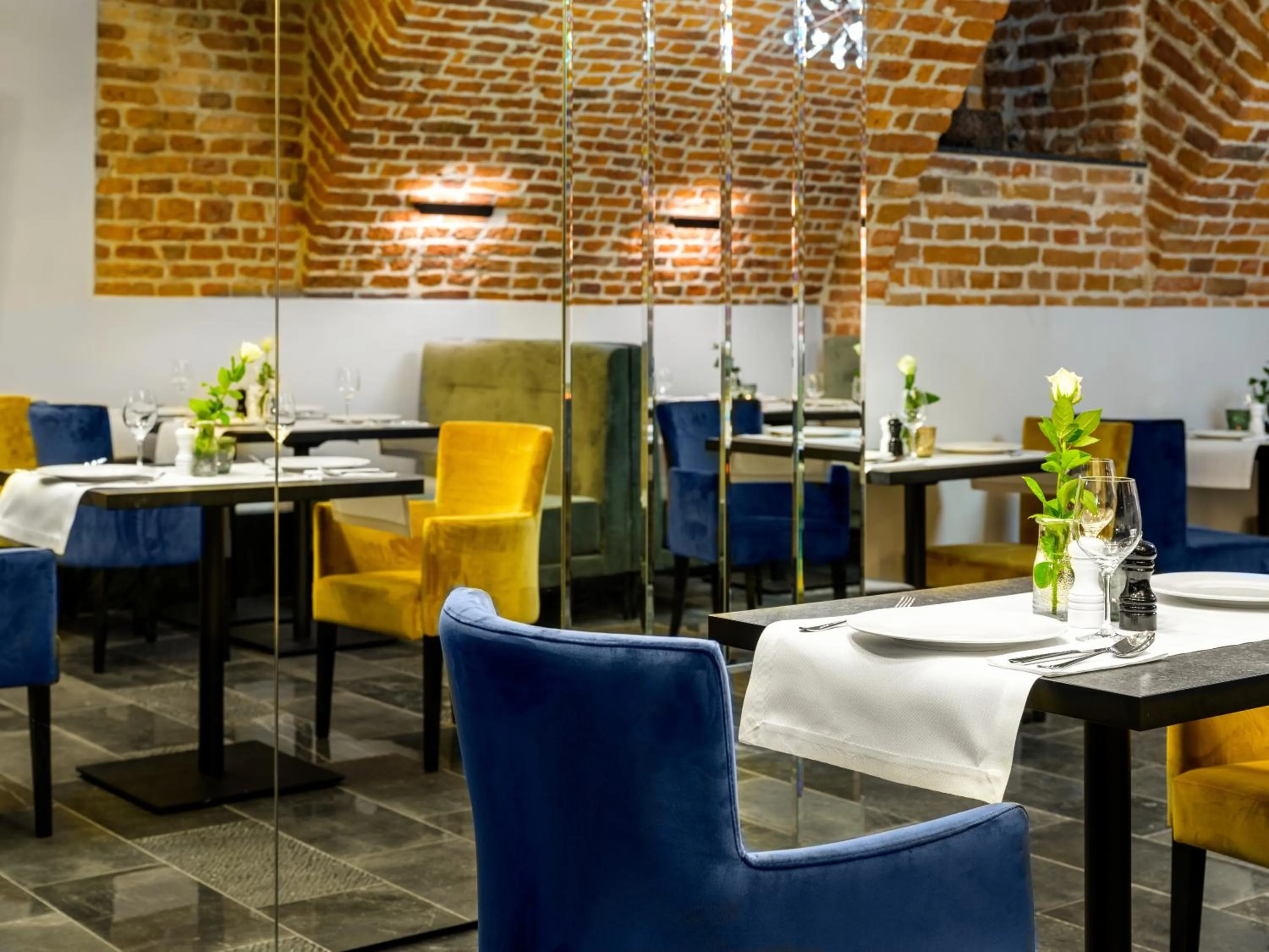 Restaurant/places to eat in Hotel Logos Kraków