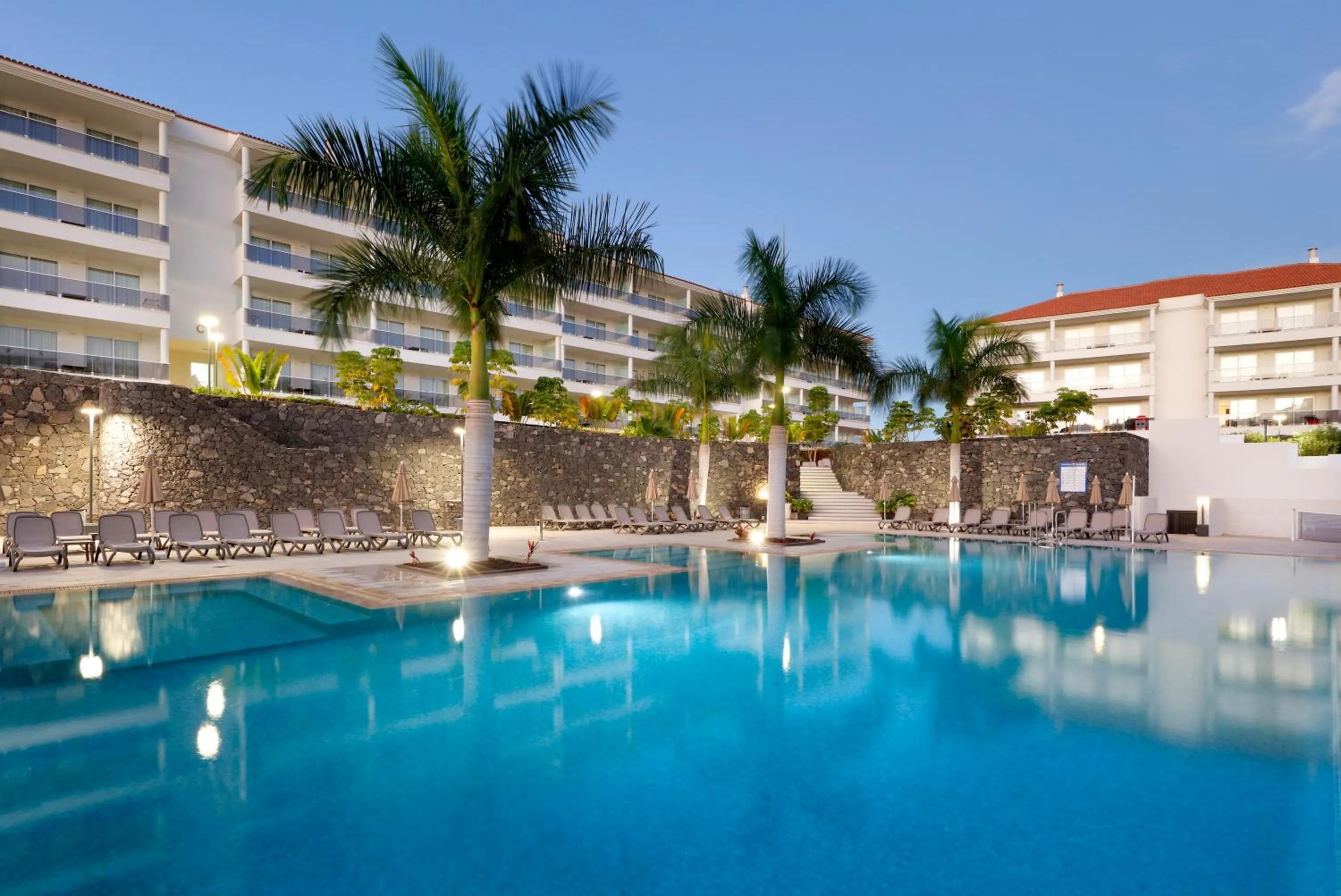 Swimming pool in Marinell Collection Palm-Mar