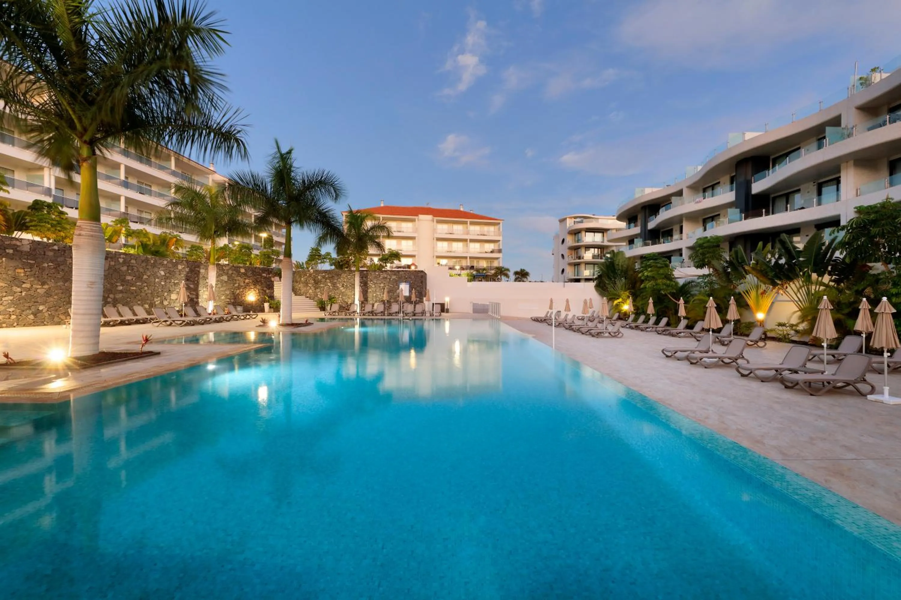 Swimming pool in Marinell Collection Palm-Mar