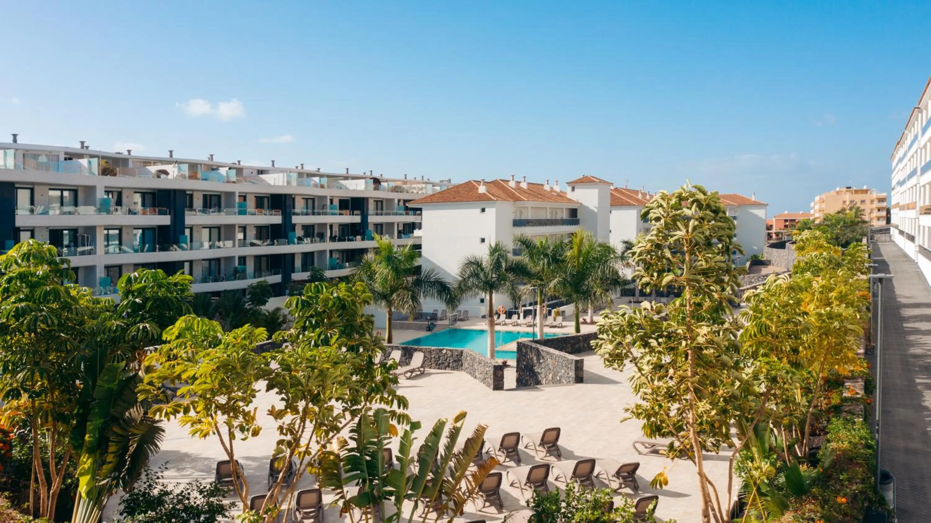 Swimming pool in Marinell Collection Palm-Mar