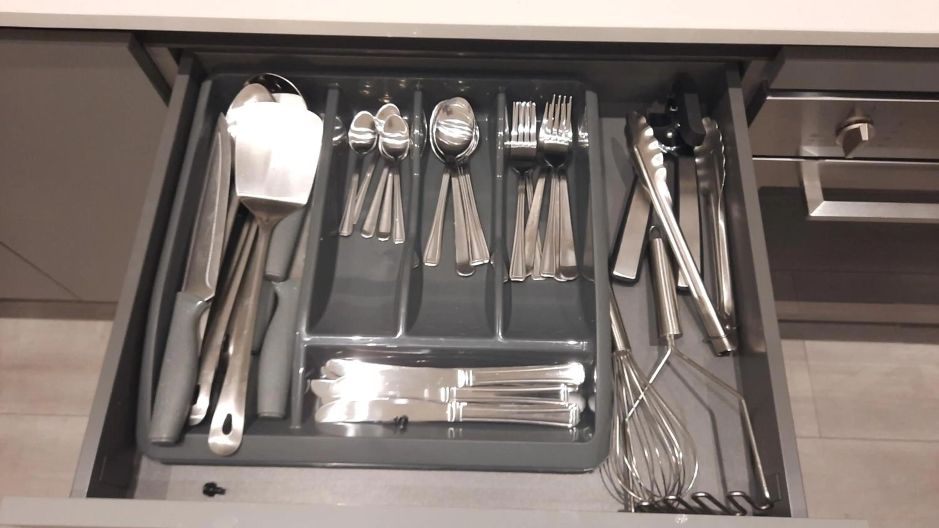 Kitchen or kitchenette in MK SHORTSTAY DELUXE-Flat 2