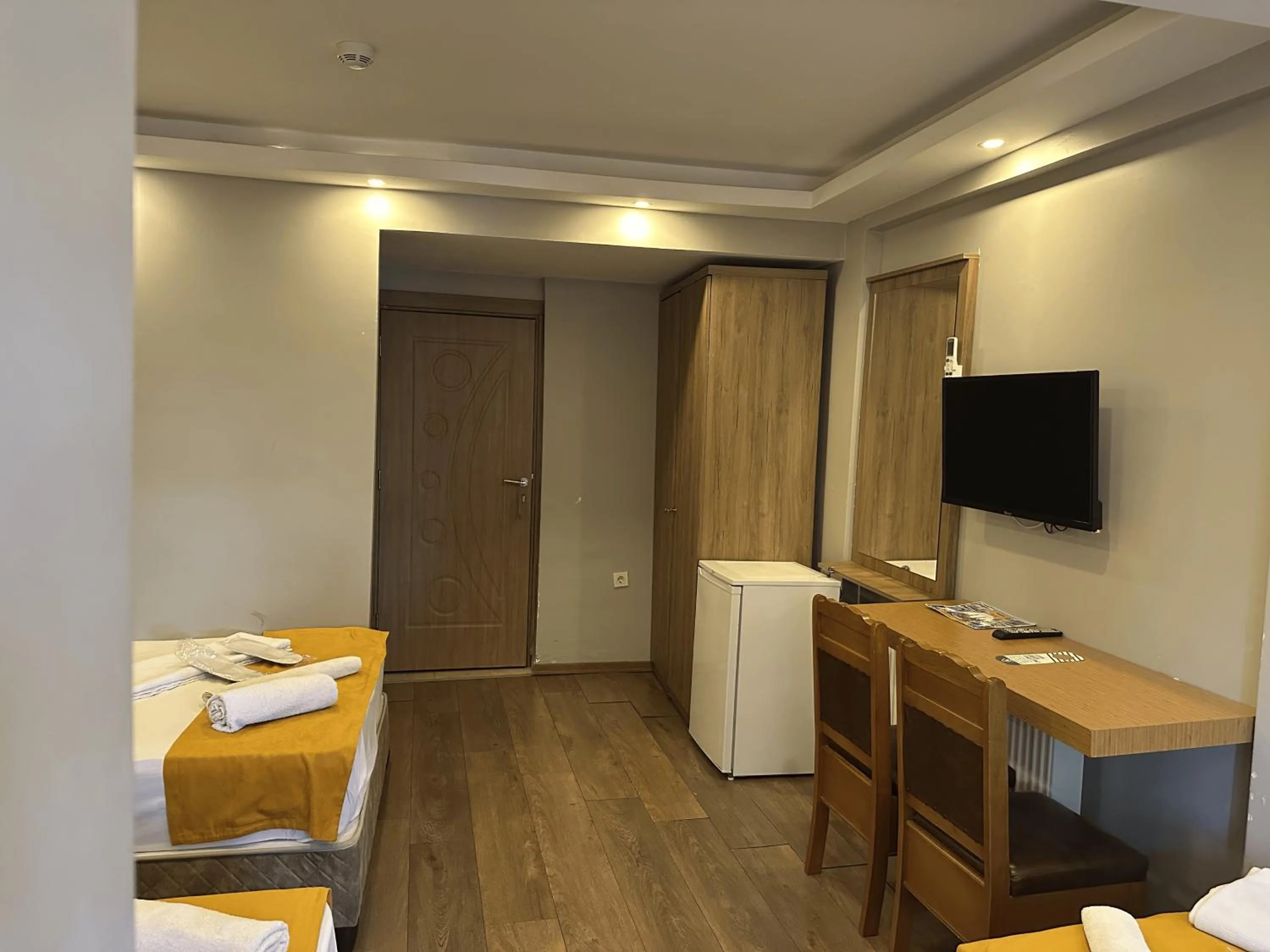 Photo of the whole room in Mr Lion Kumkapı Otel