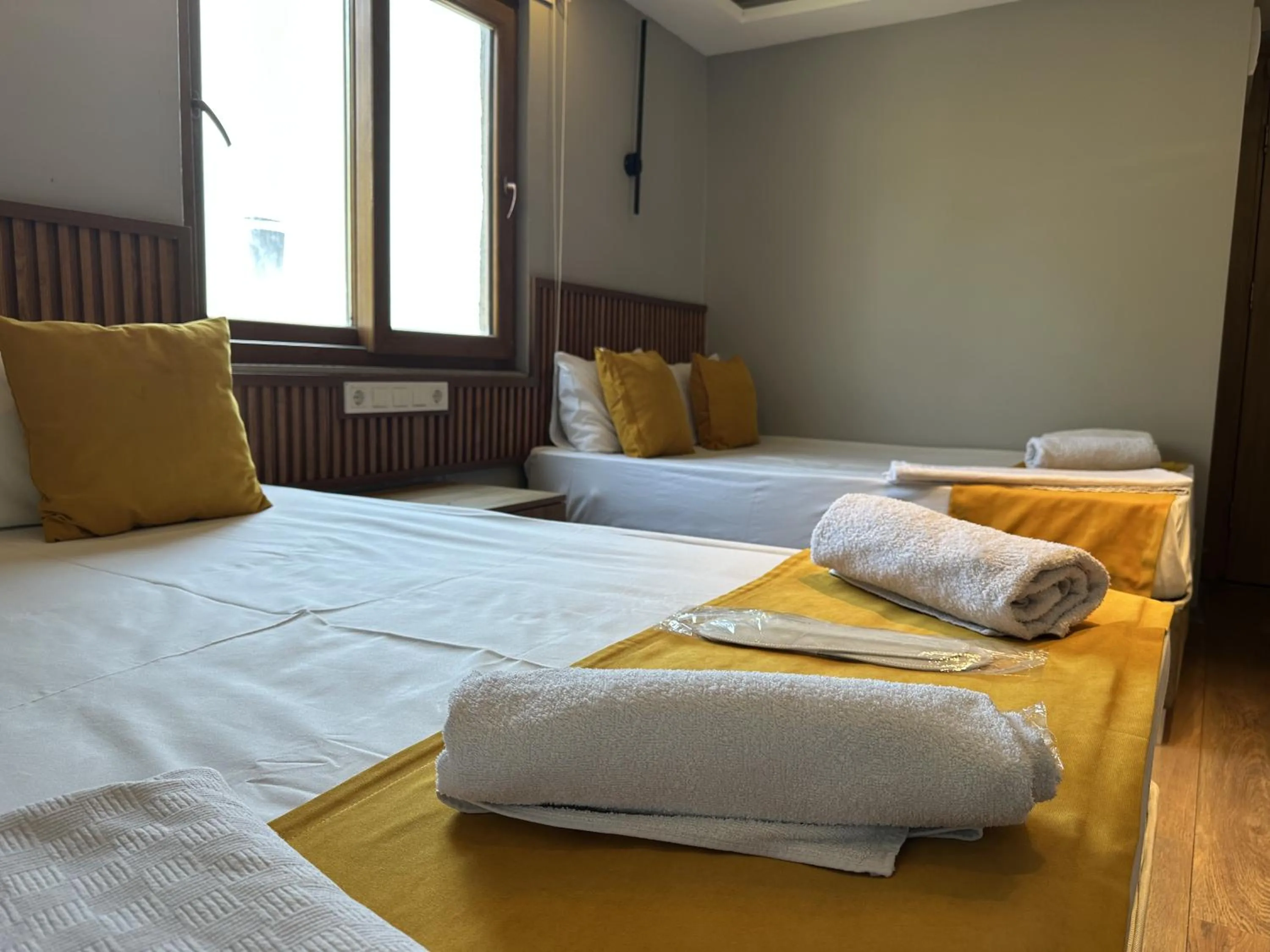 towels in Mr Lion Kumkapı Otel