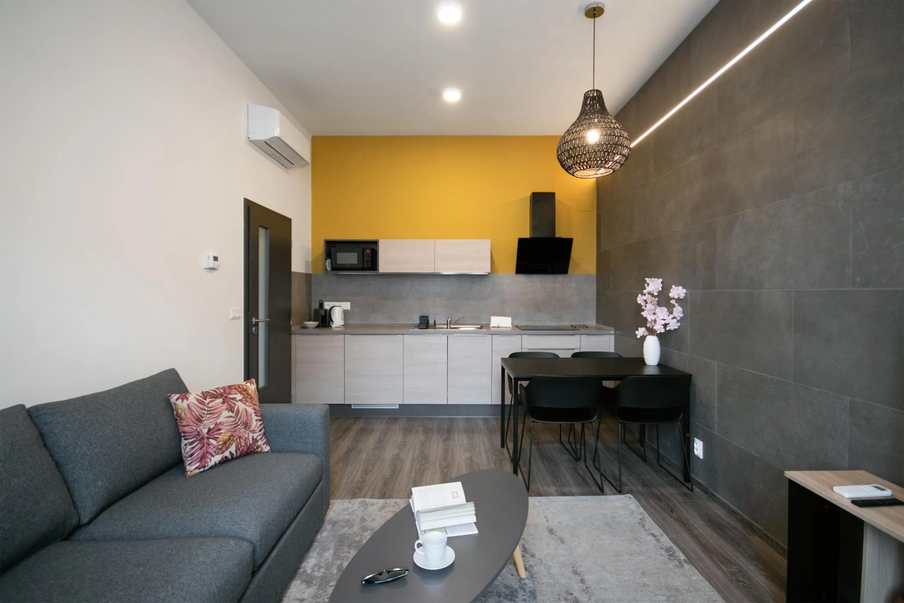 Kitchen or kitchenette in CORU House