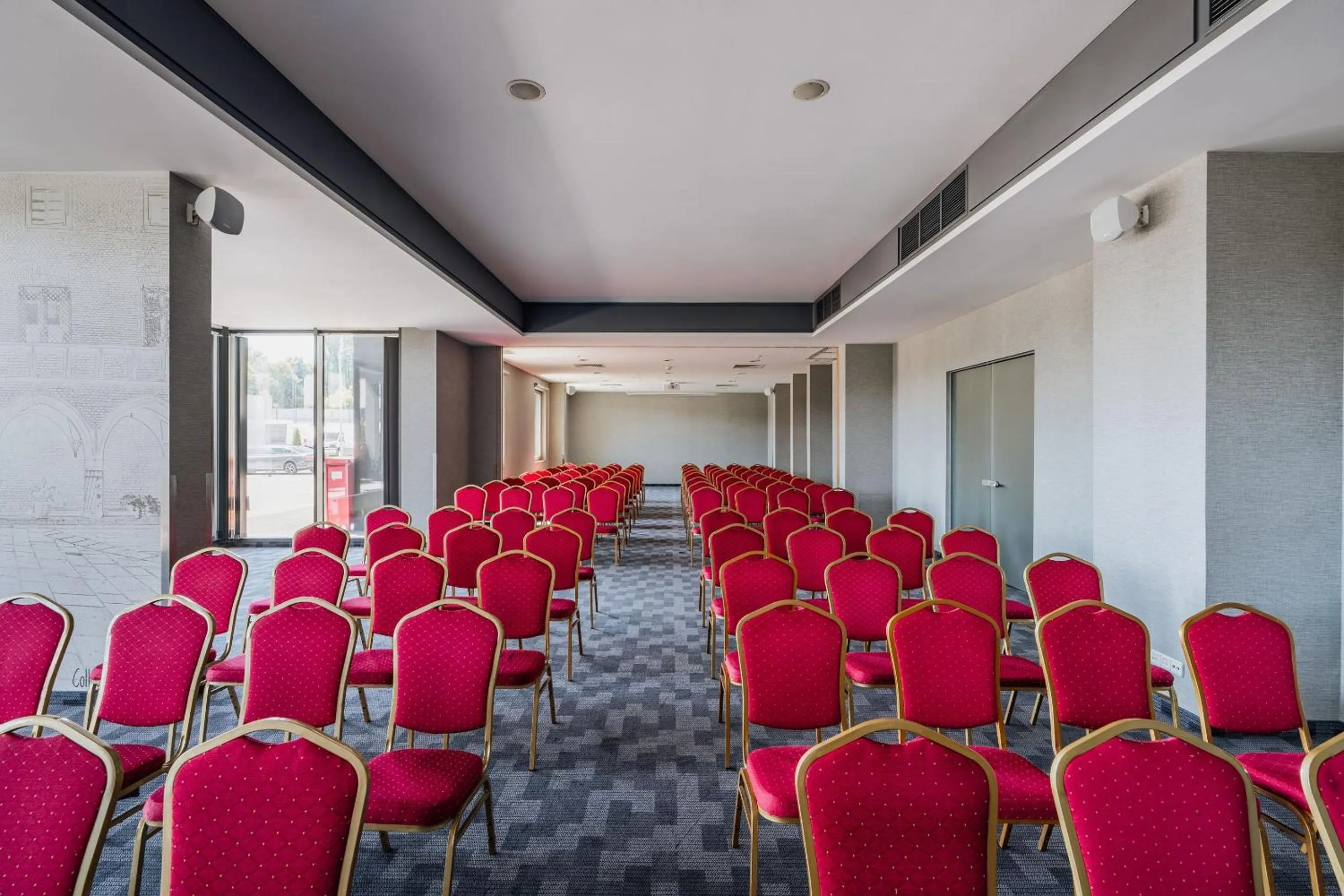 Meeting/conference room in Express Kraków Hotel