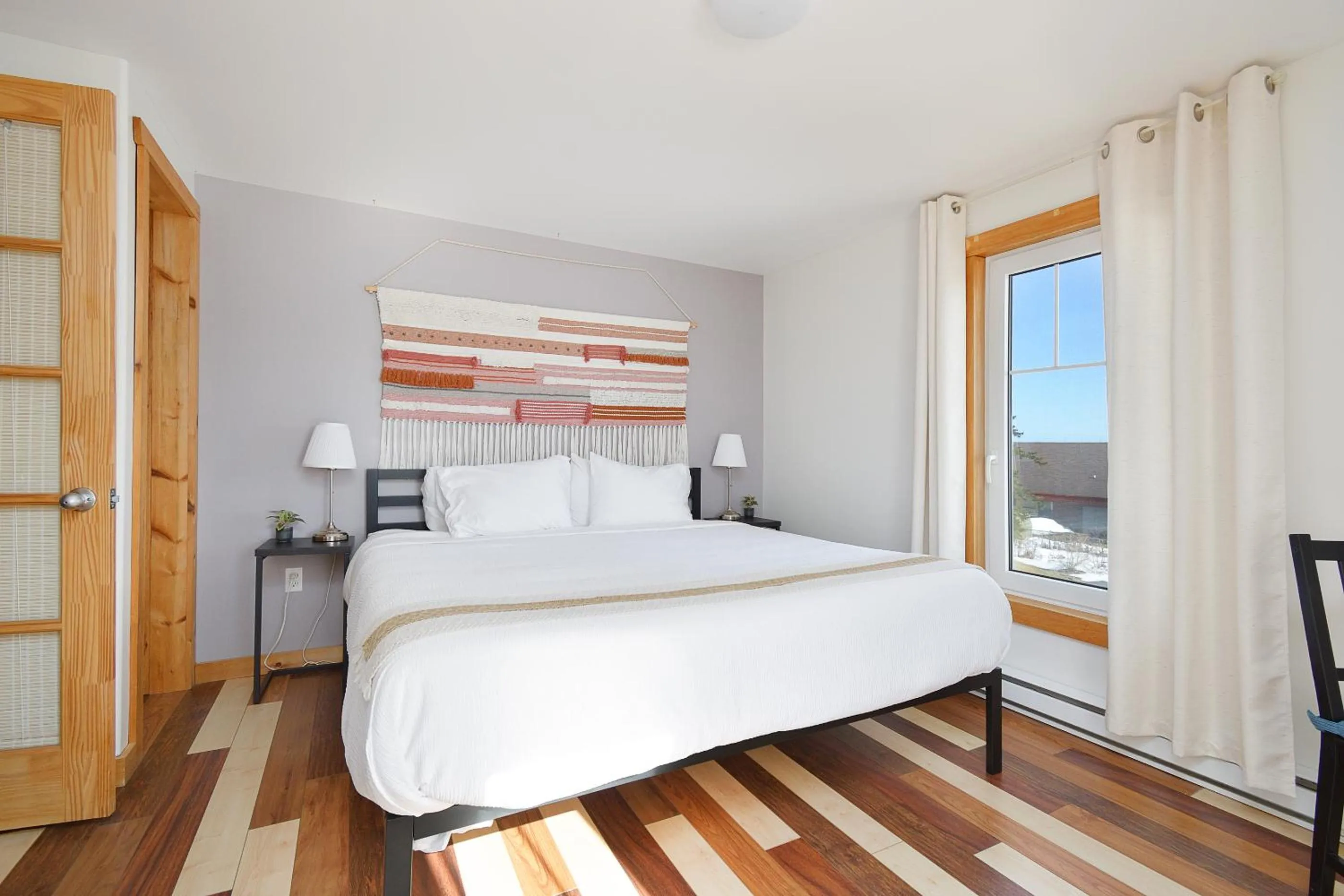 Bed in Pepperell Place Inn Inc.