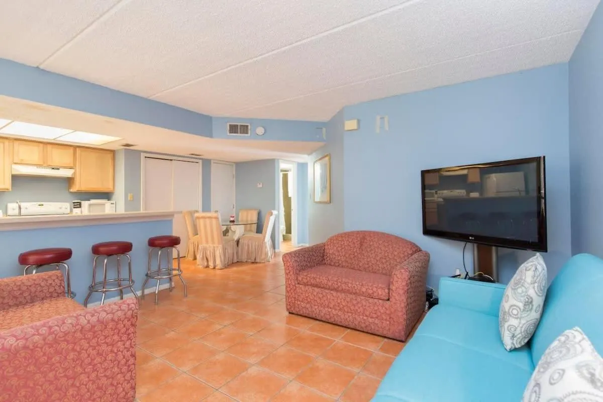 Living room in Atrium #102