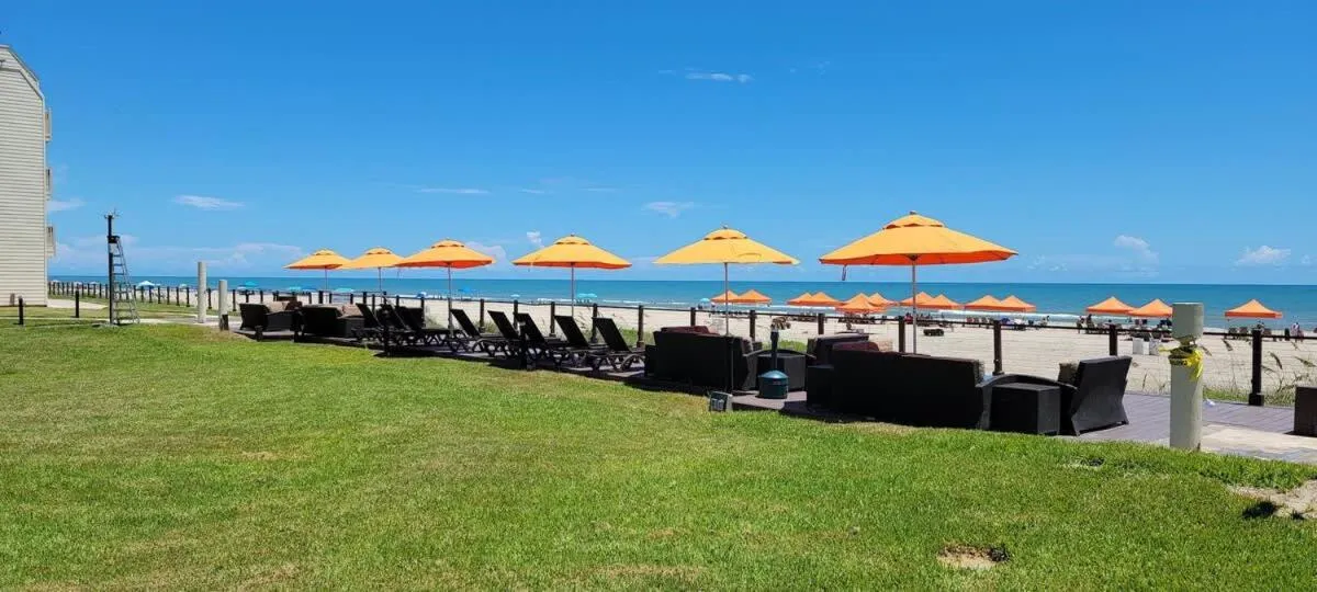 Beach in Bahia Mar #426