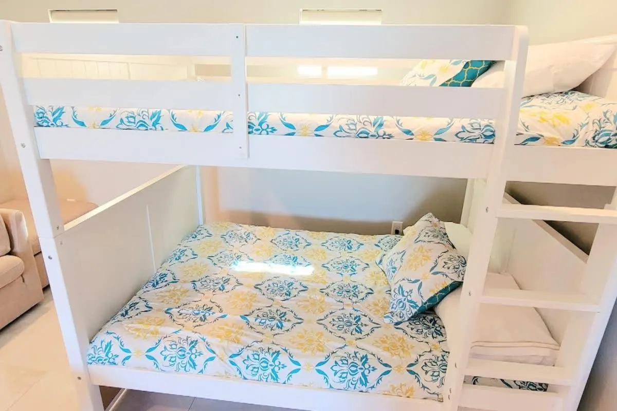 Bed in Bungalow Tarvana #2