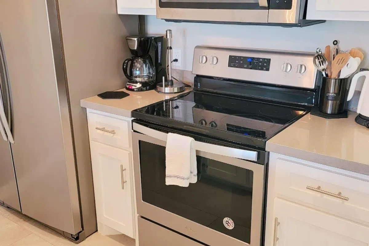 Kitchen or kitchenette in Bungalow Tarvana #2