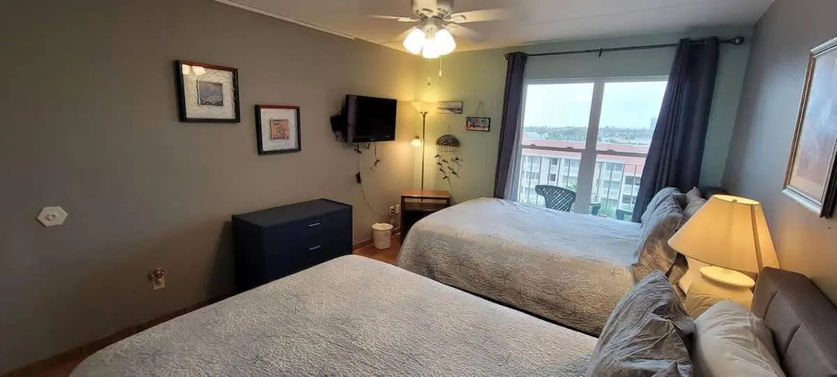 Bed in Gulfview II #604