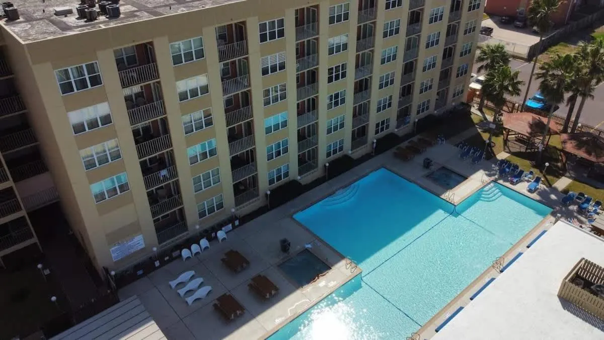 Swimming pool in Gulfview II #604