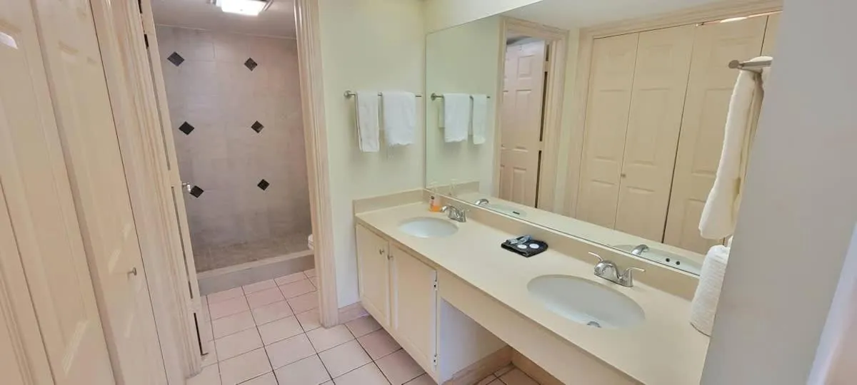 Bathroom in Saida Royale 9039