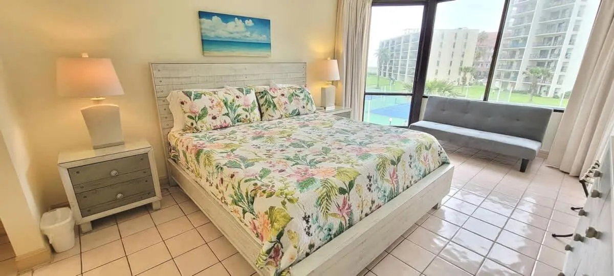 Bed in Saida Royale 9039