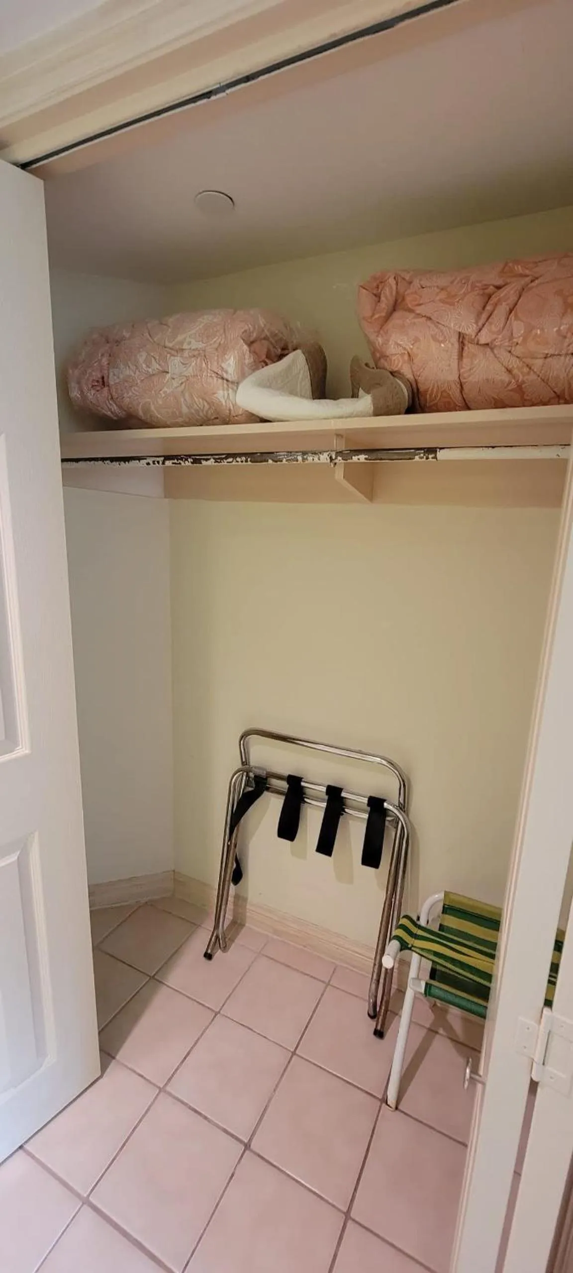 laundry, Bed in Saida Royale 9039