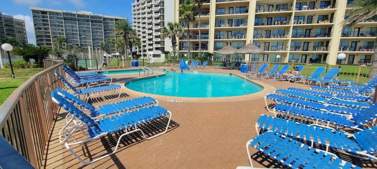 Swimming pool in Saida Royale 9039