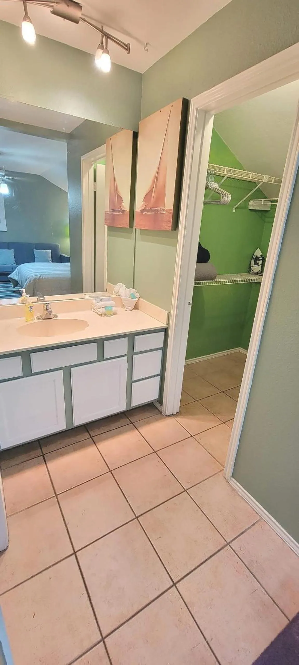 Photo of the whole room in Sparky's Pool House