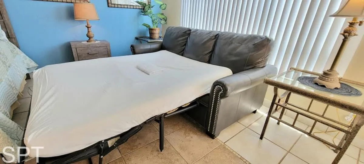 Living room in Gulfview I #205