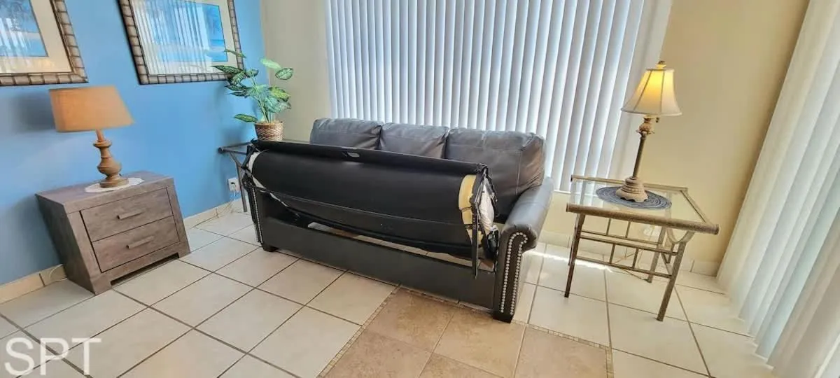 Living room in Gulfview I #205