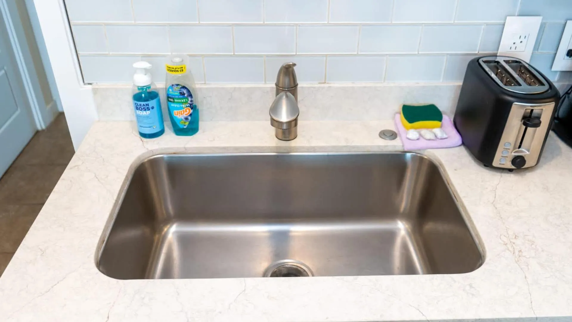 Photo of the whole room in La Internacional 313