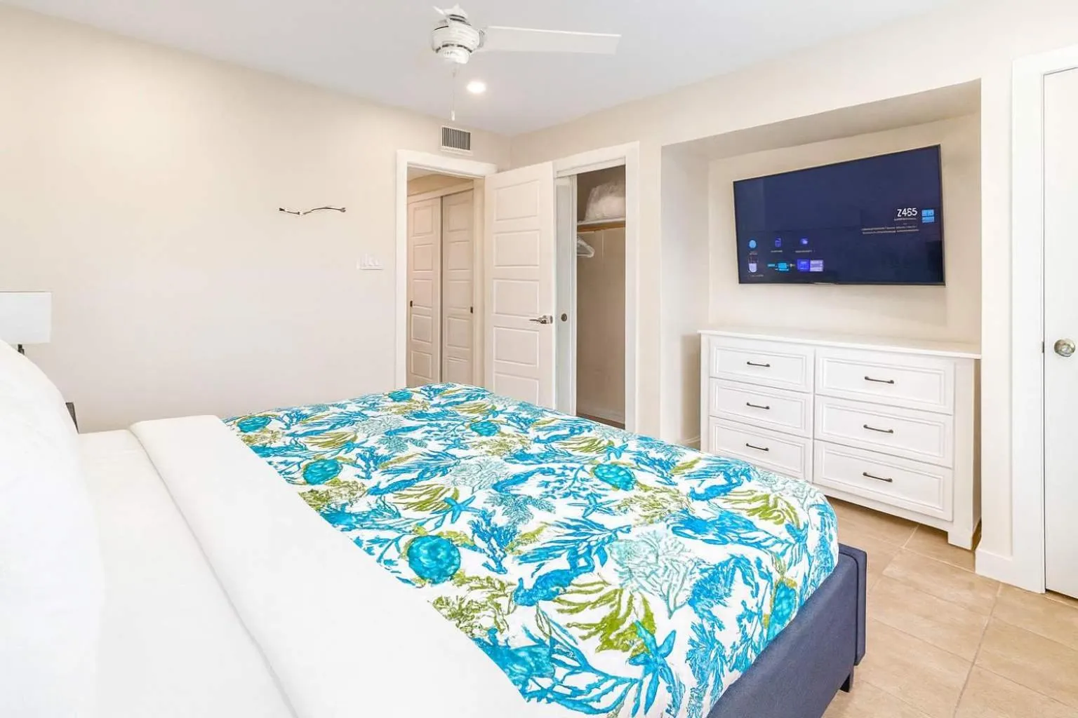 Bed in La Internacional 313