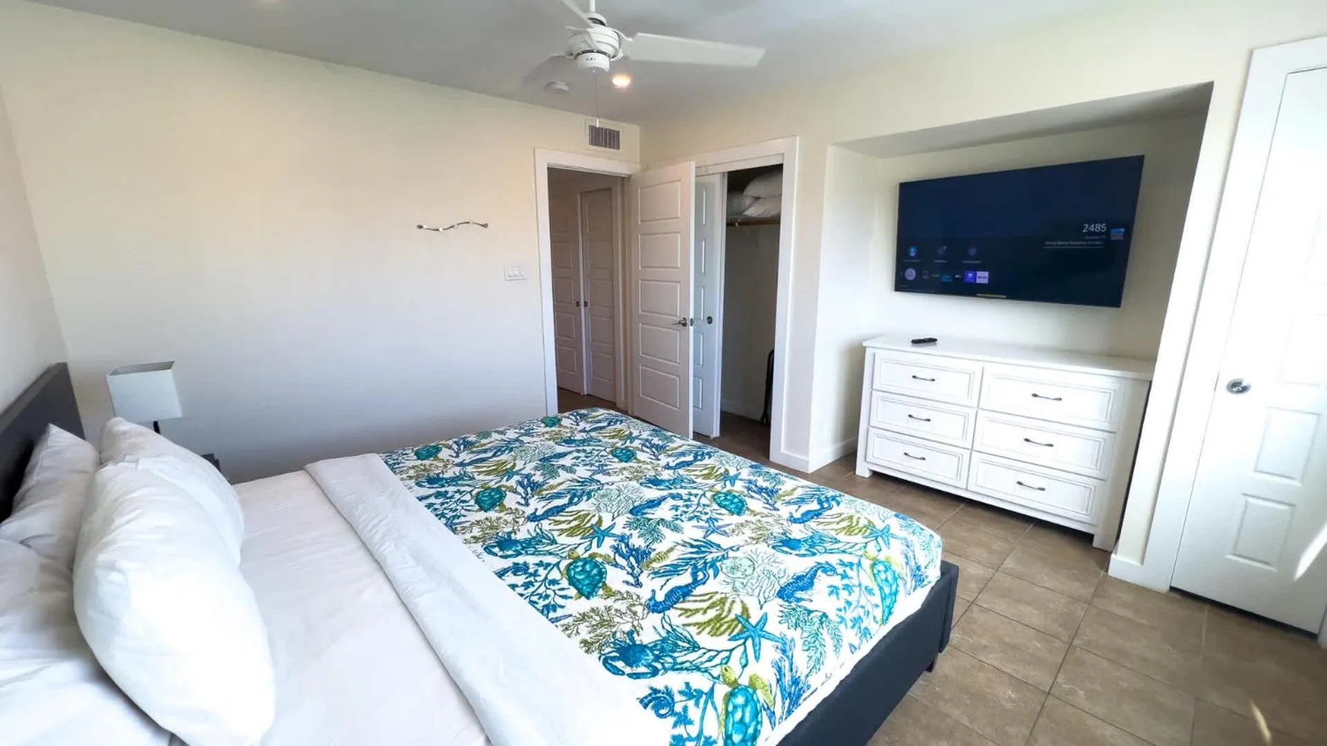 Bed in La Internacional 313