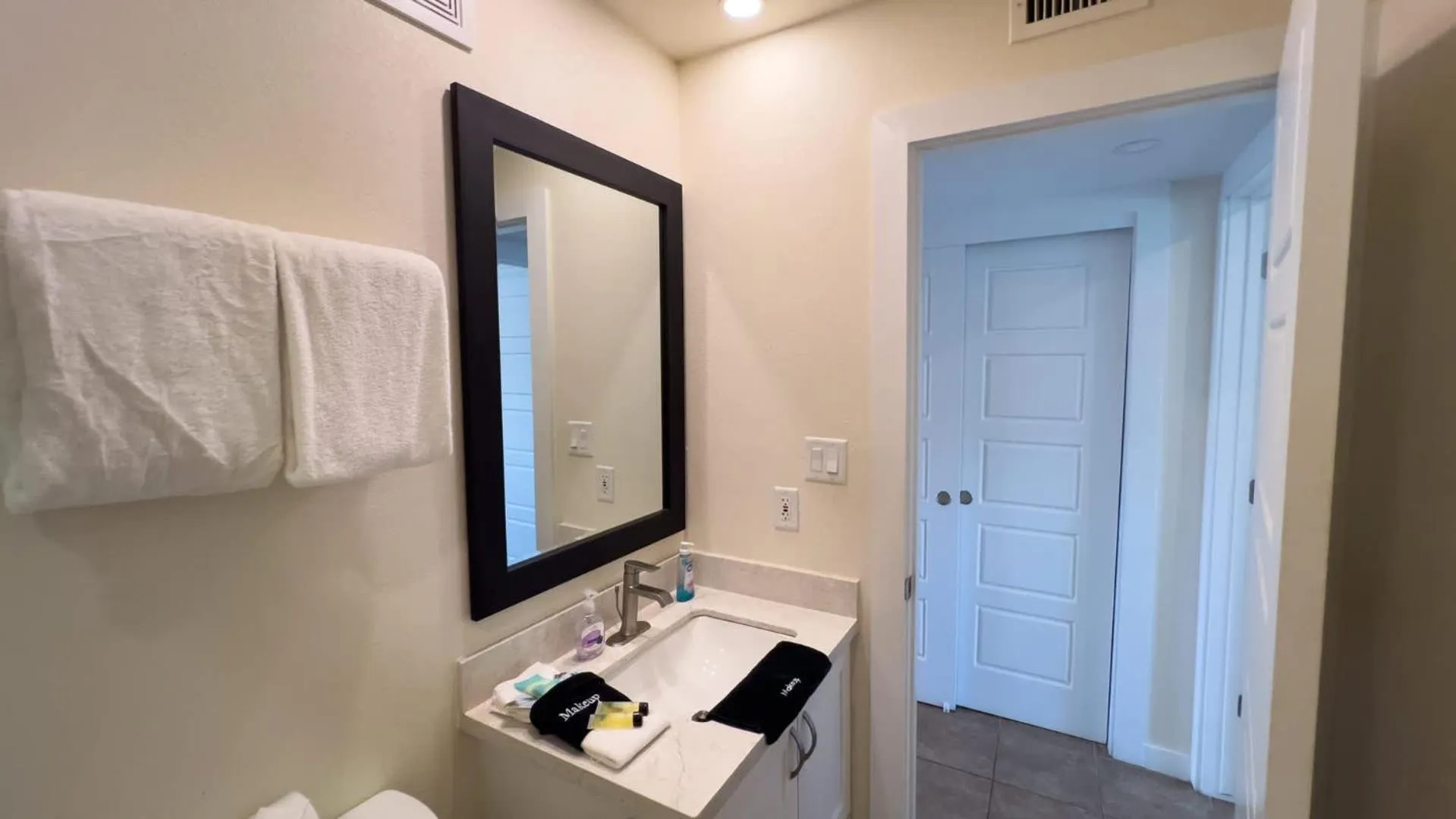 Other in La Internacional 313