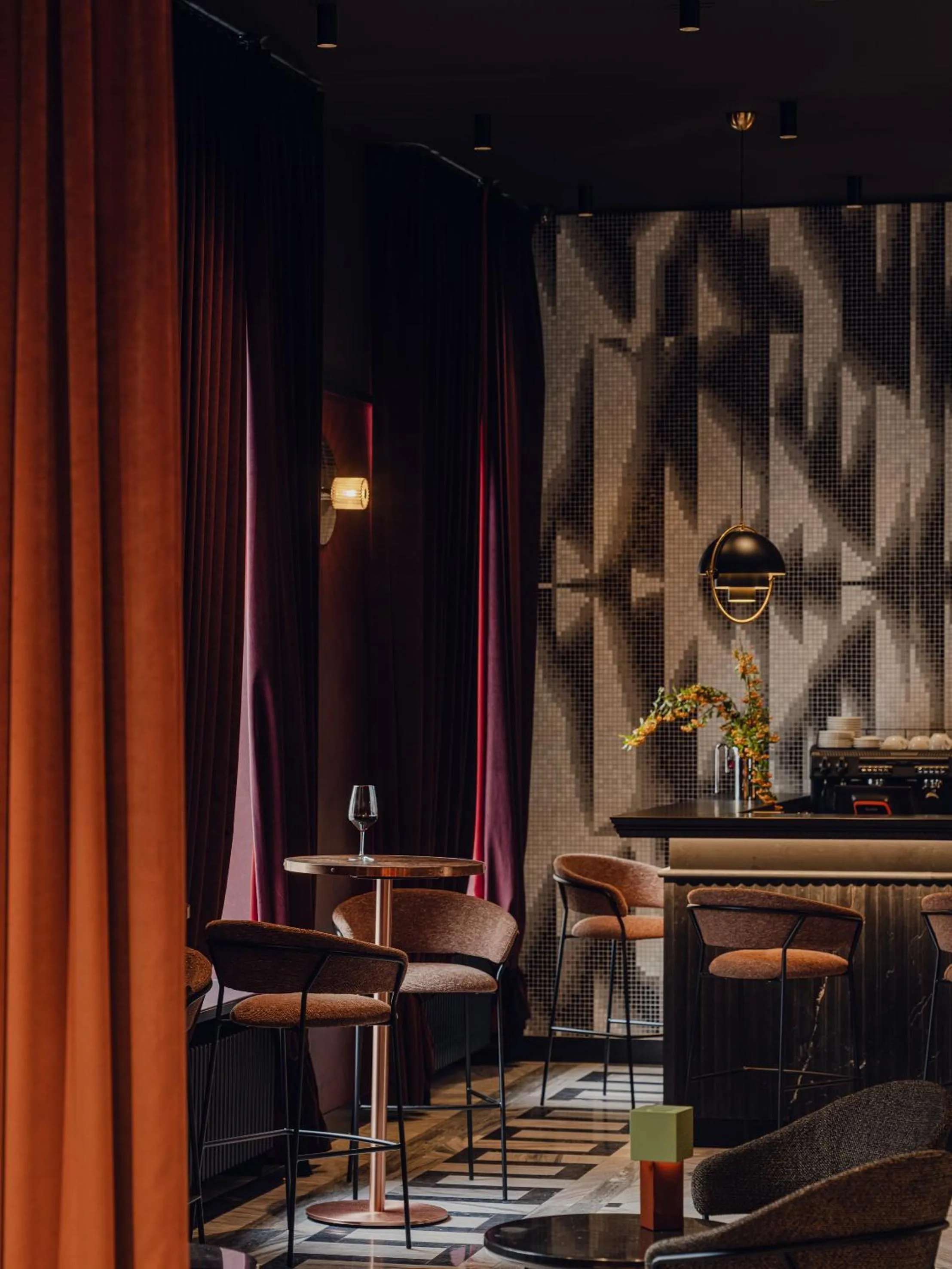 Lounge or bar in Flaner Hotel, WorldHotels Crafted