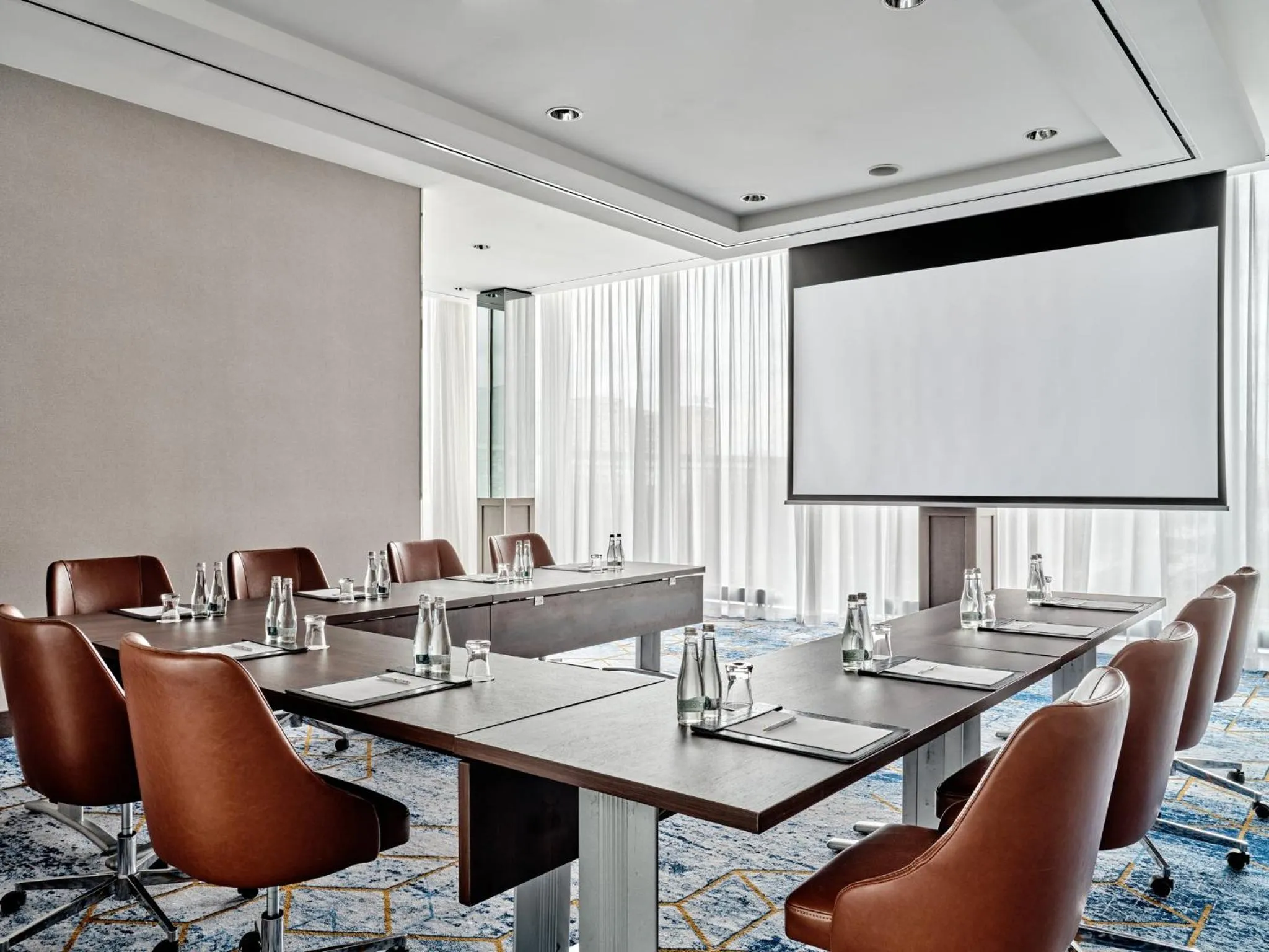 Meeting/conference room in InterContinental Warszawa by IHG