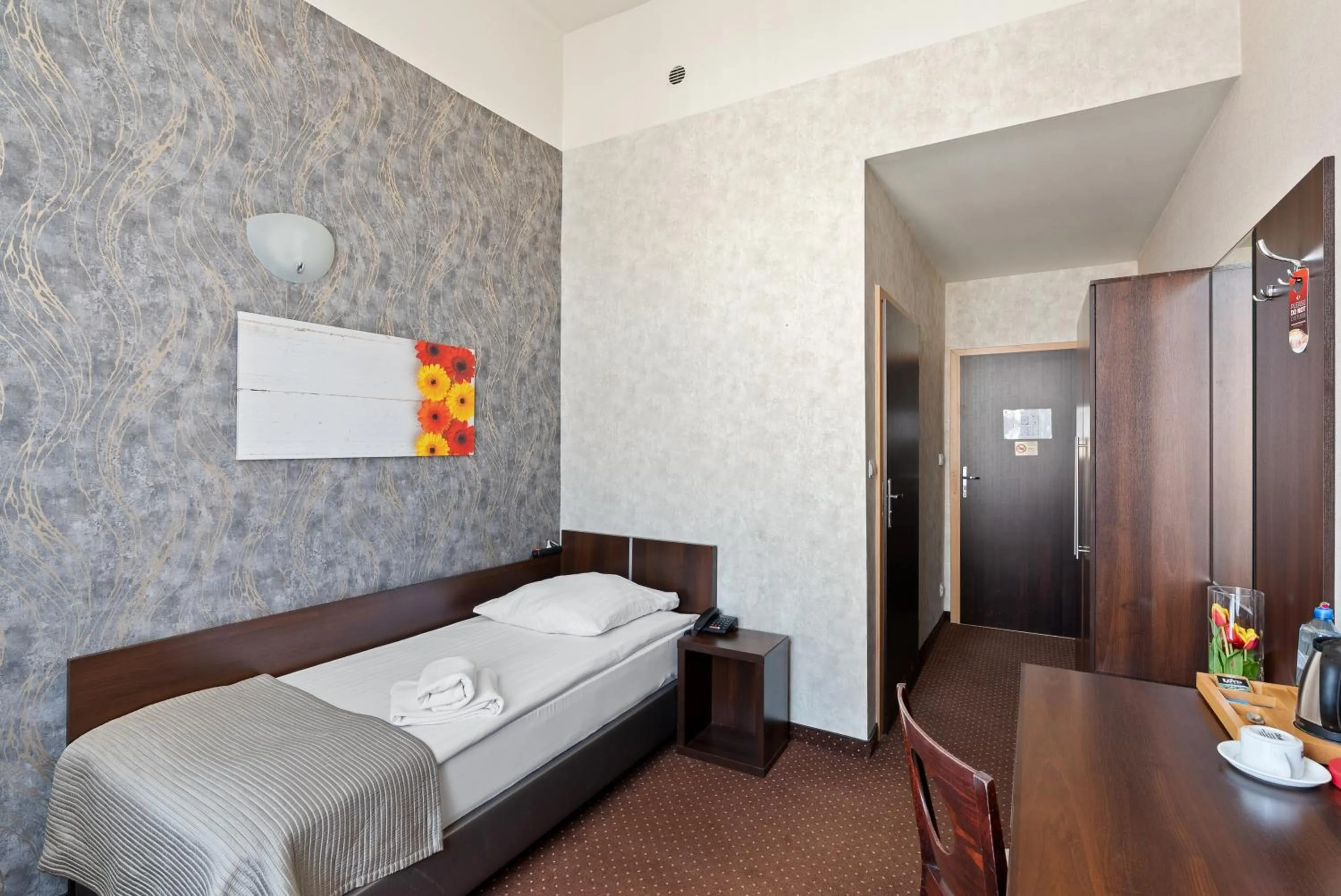 Bed in Hotel Diament Economy Gliwice
