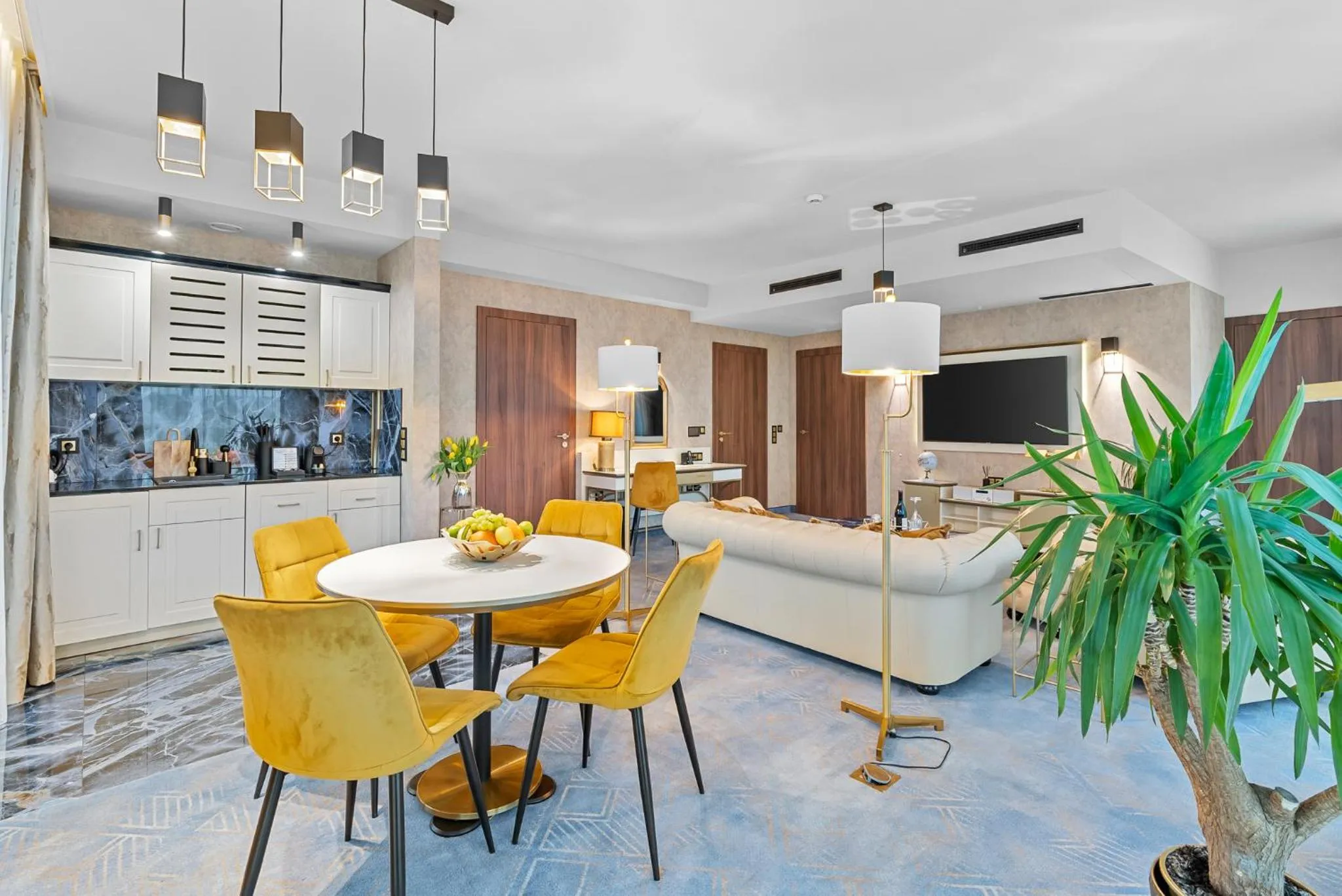 TV and multimedia in Hotel Diament Plaza Katowice