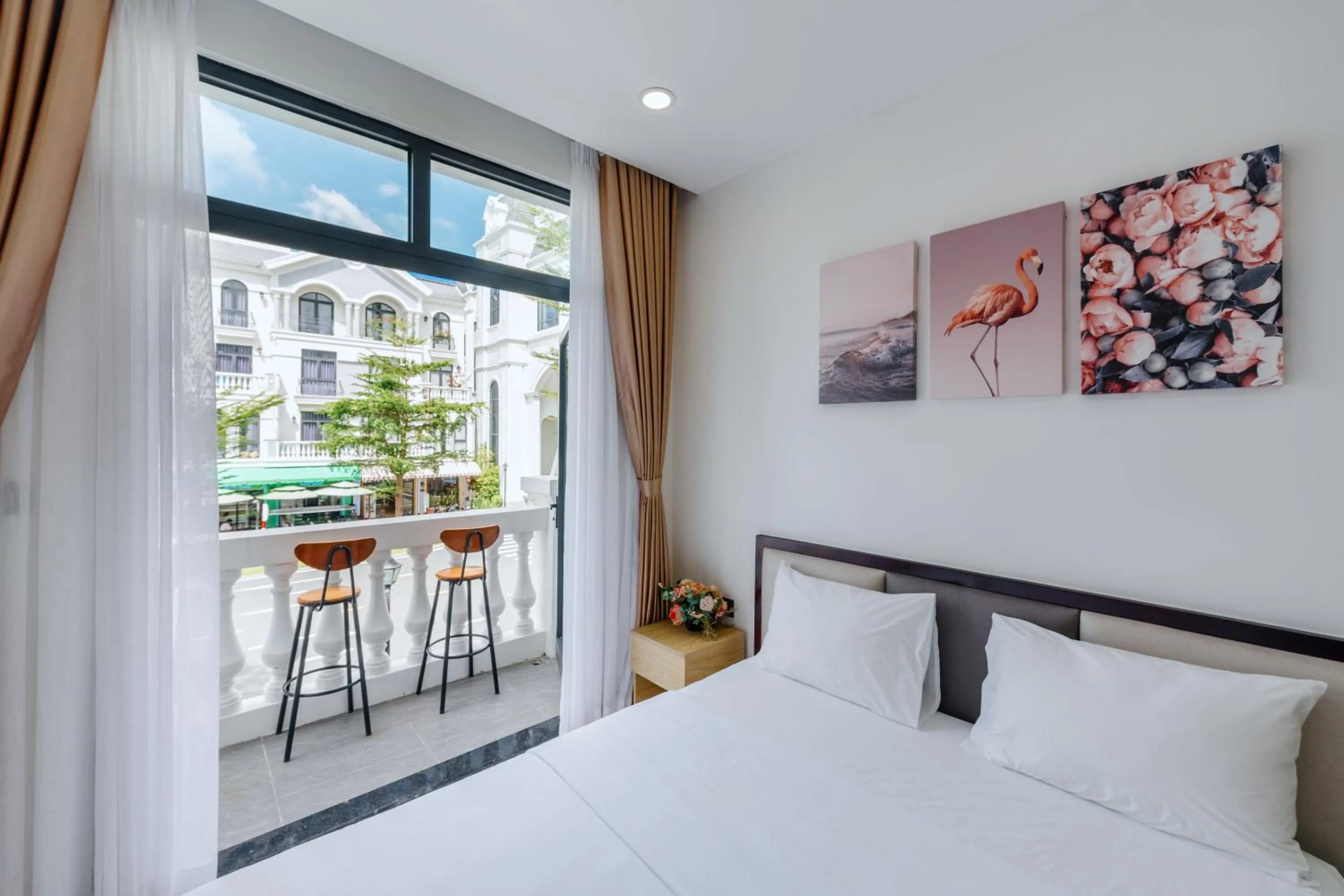 Bed in Lalisa Hotel Grand World Phu Quoc