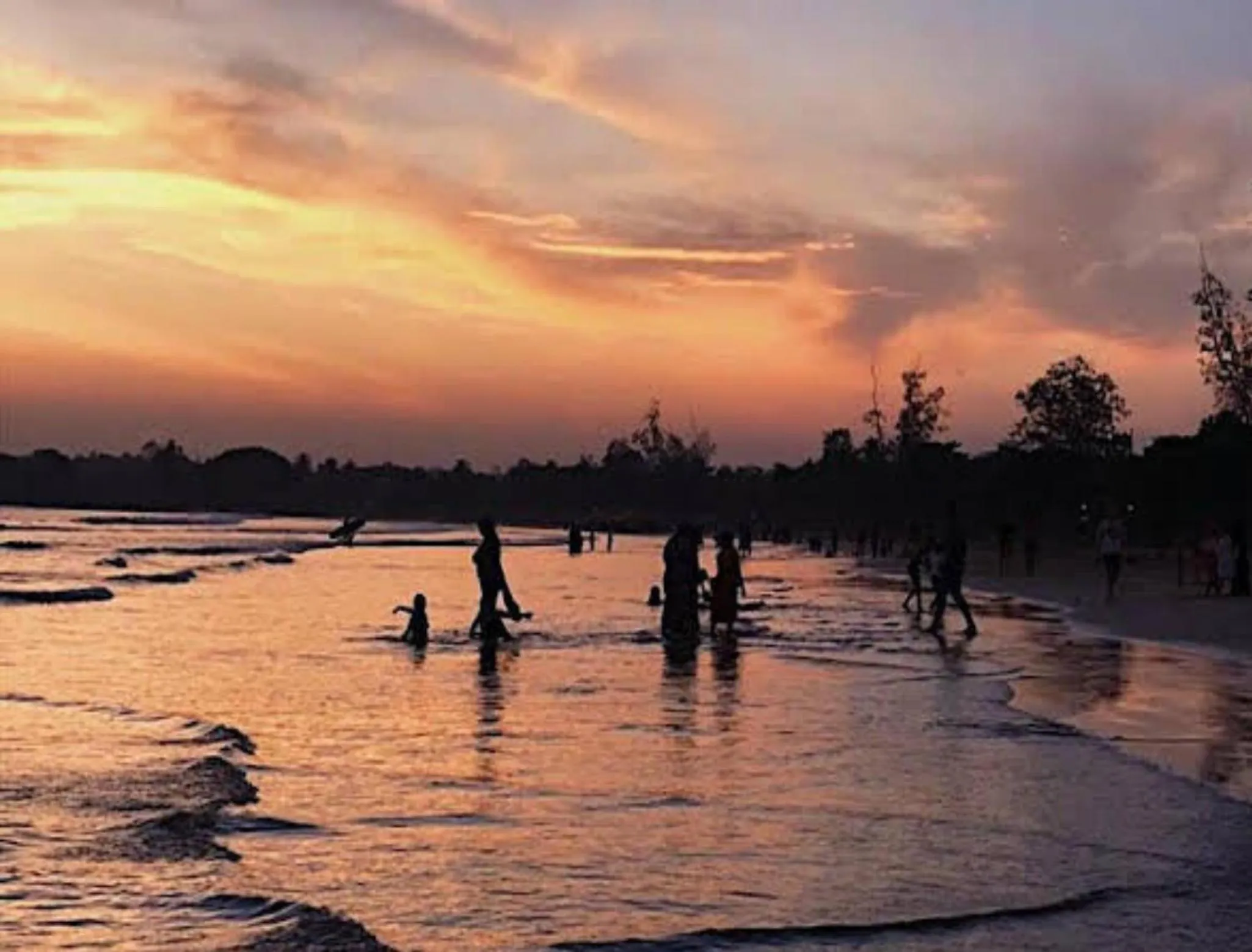 Spring in New Golden Bay Resort Weligama