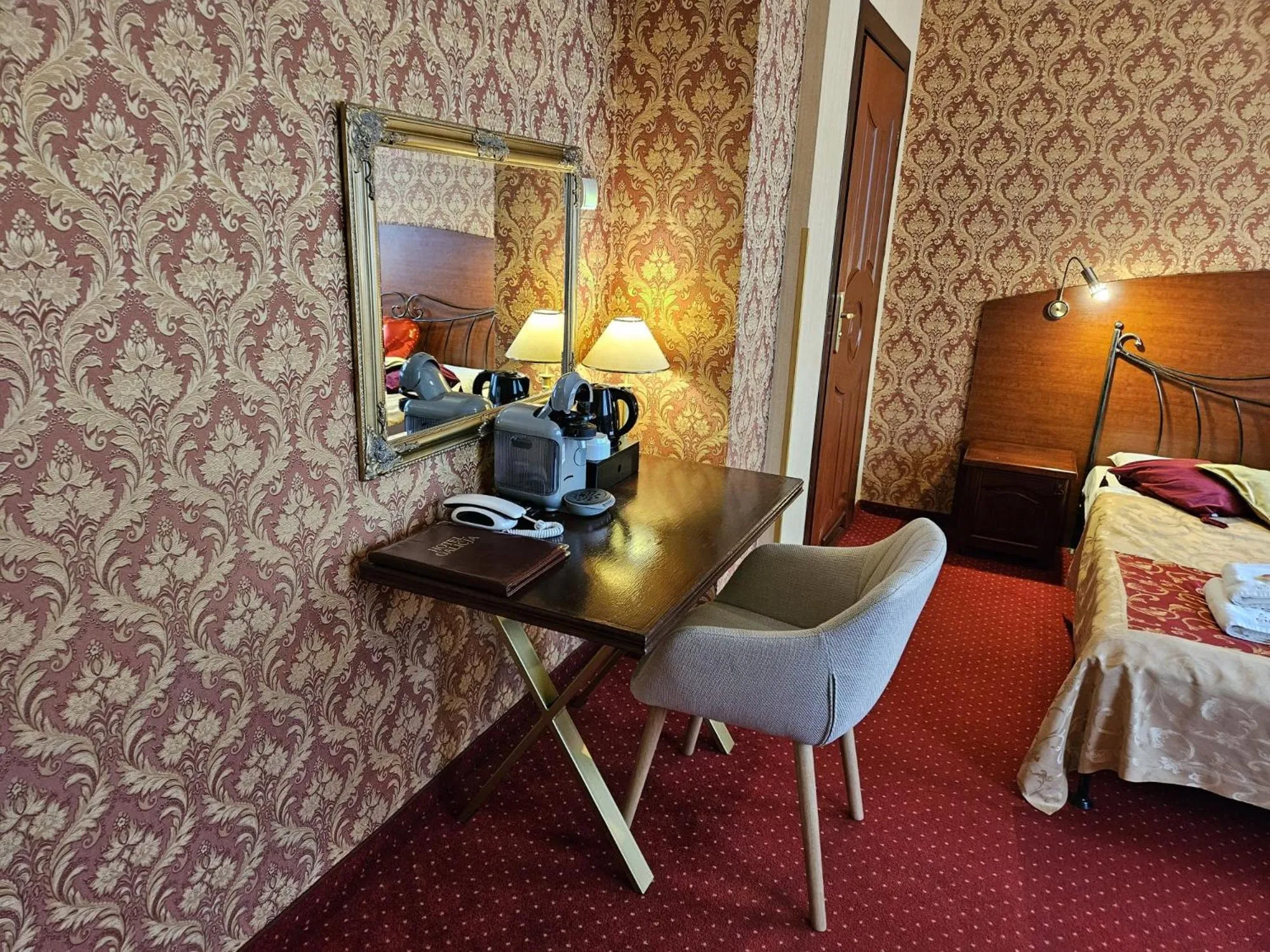 Bed in Hotel Galicja SPA Wieliczka