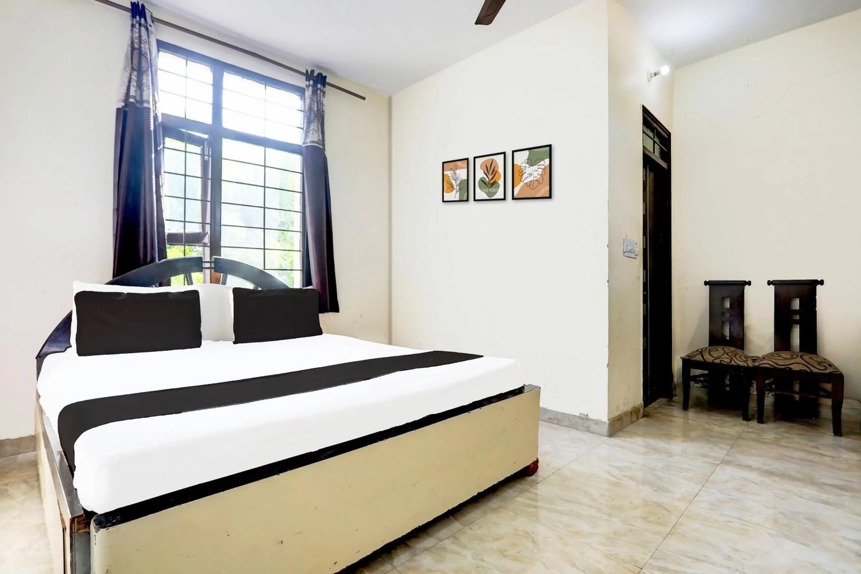 Bedroom, Bed in SPOT ON Prithvi Garden