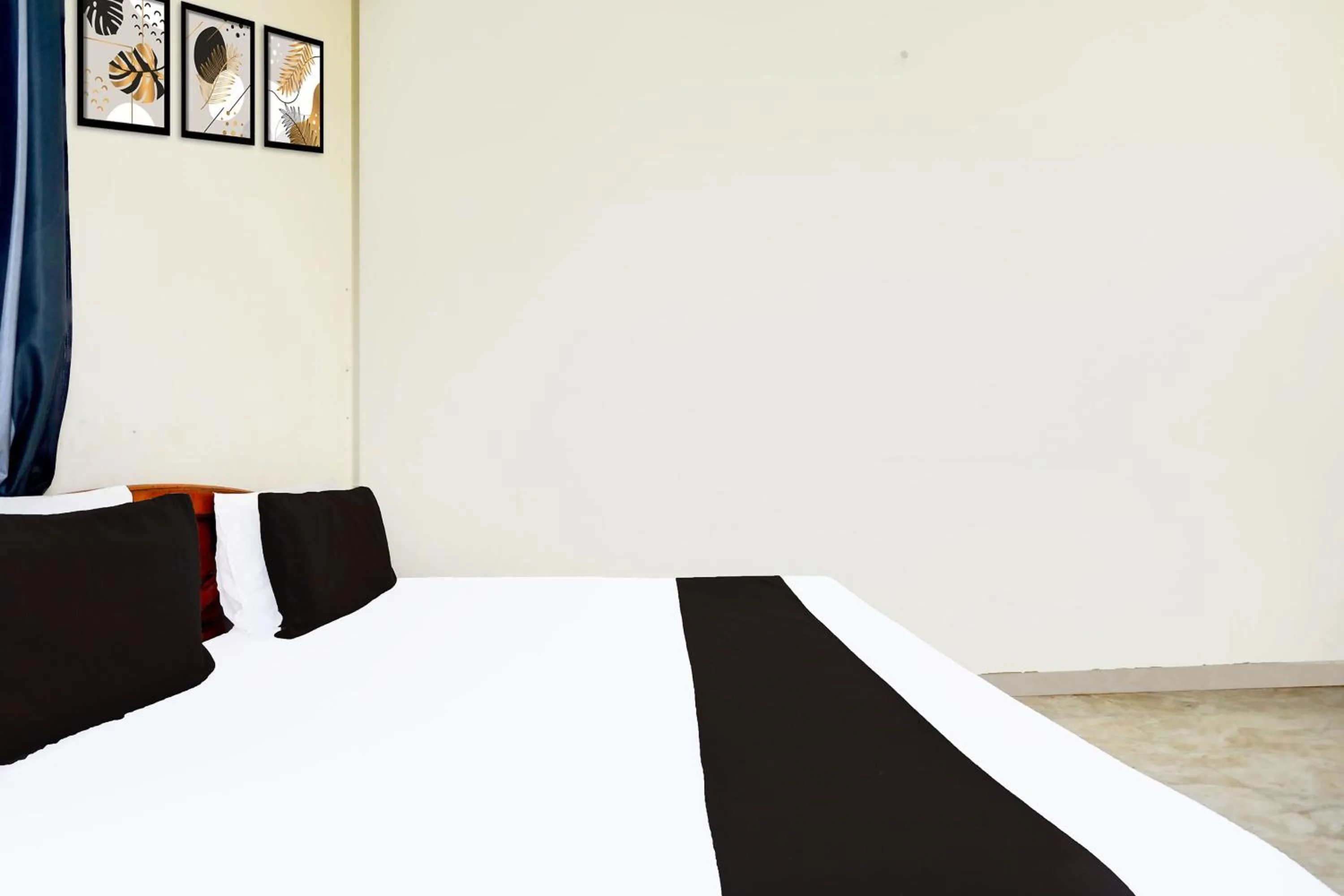 Bedroom, Bed in SPOT ON Prithvi Garden