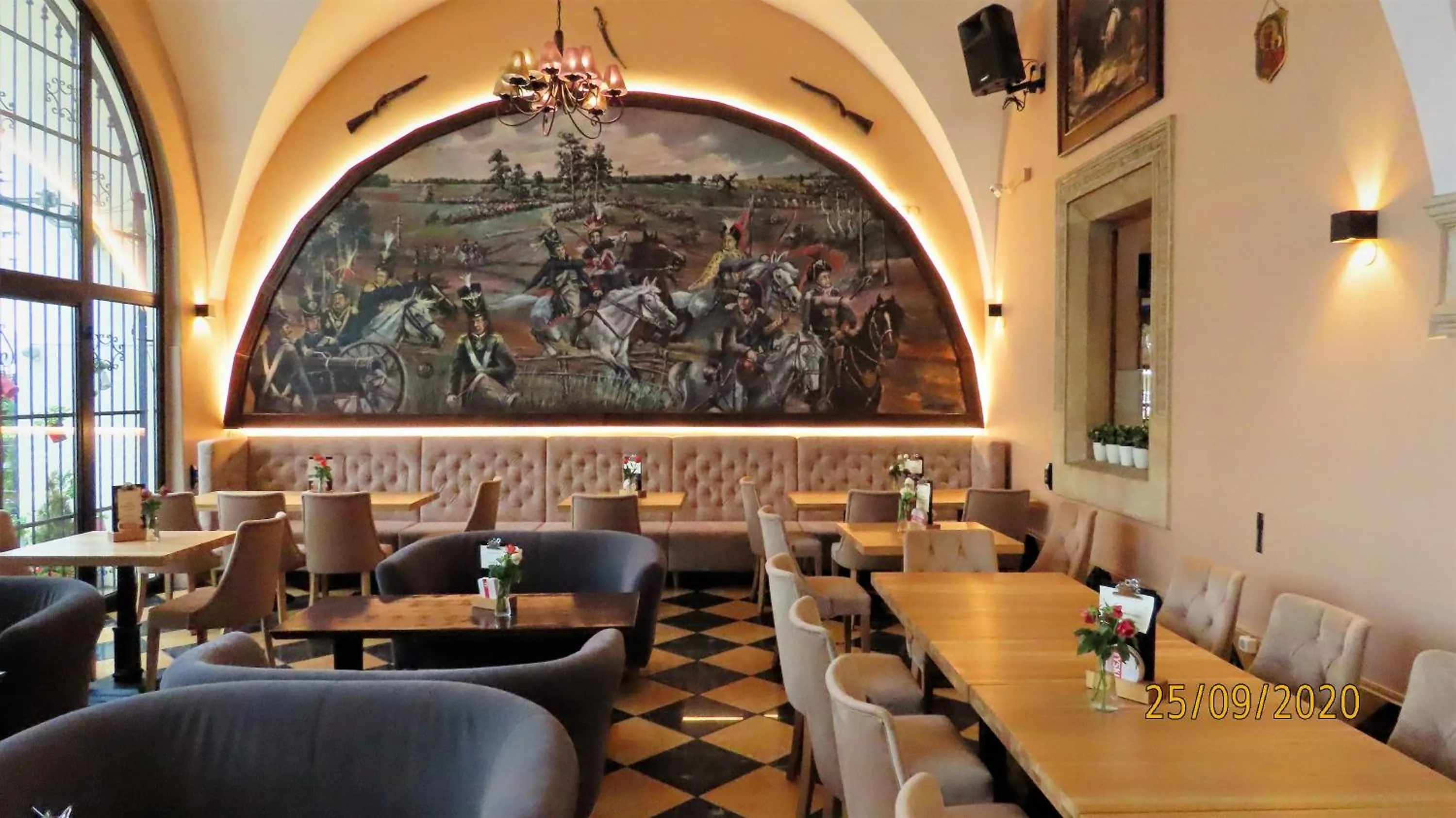 Restaurant/places to eat in Euro Aparthotel