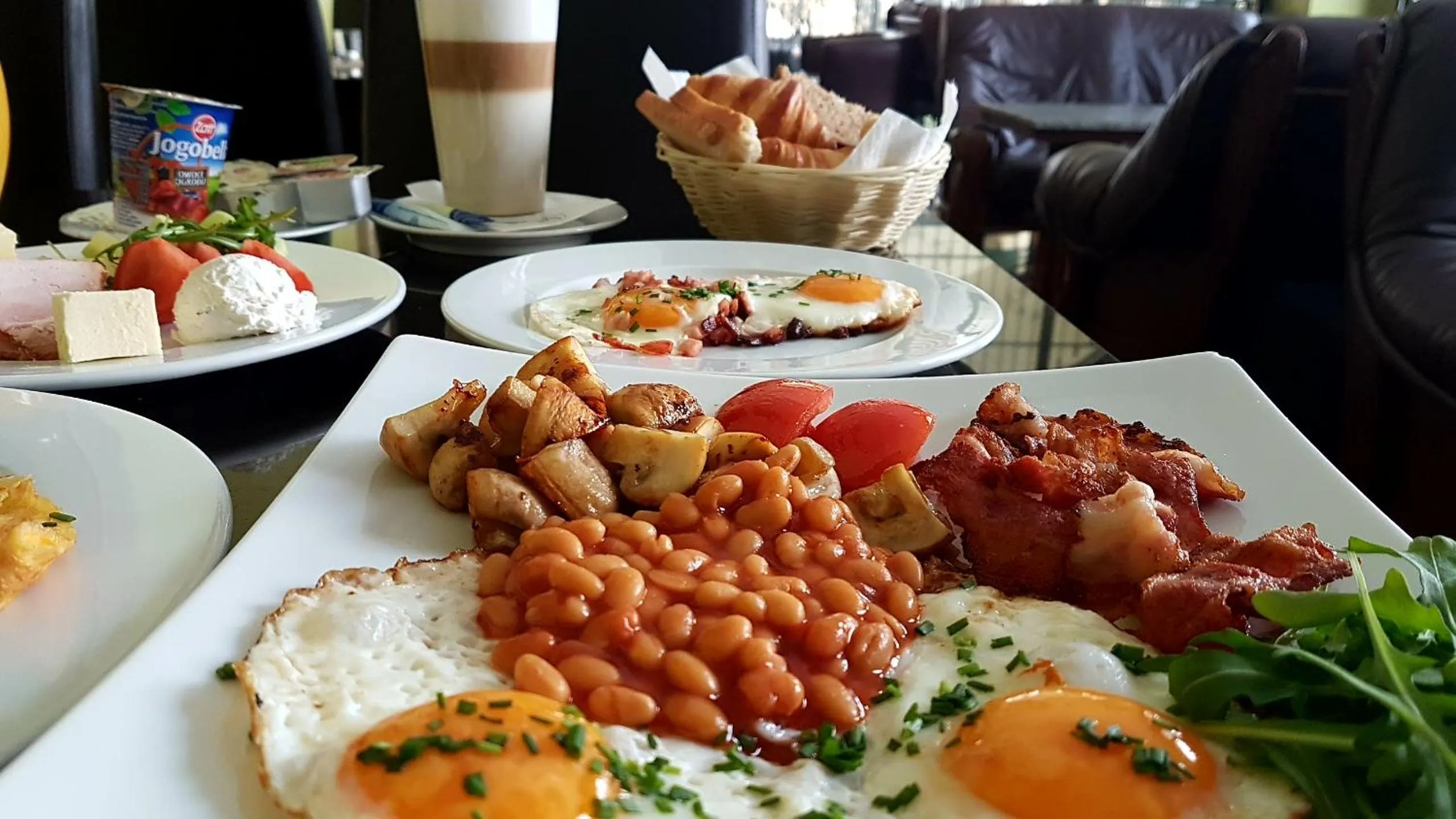 Breakfast in Euro Aparthotel