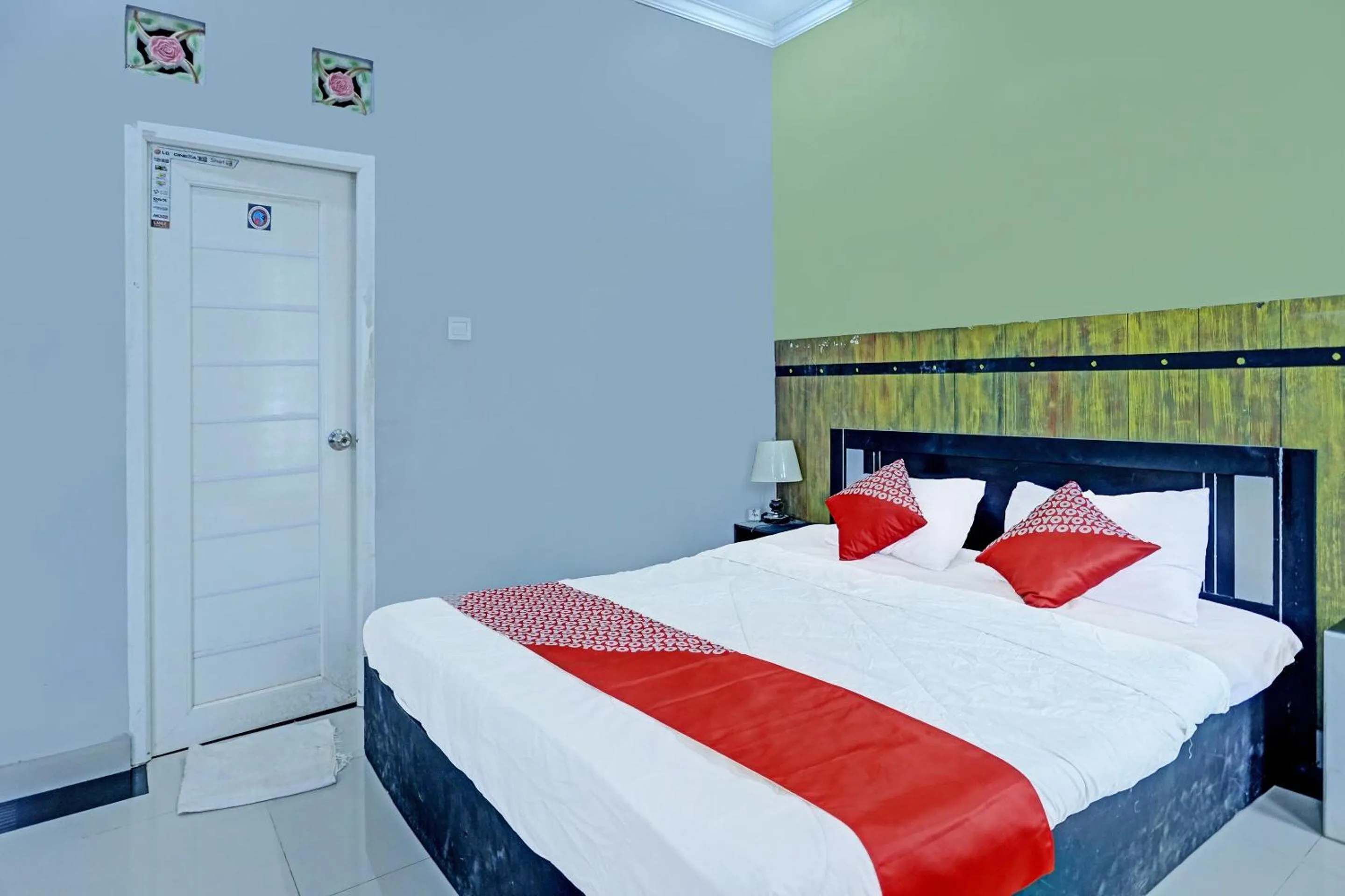 Bedroom, Bed in Hotel O Lia Stay Syariah