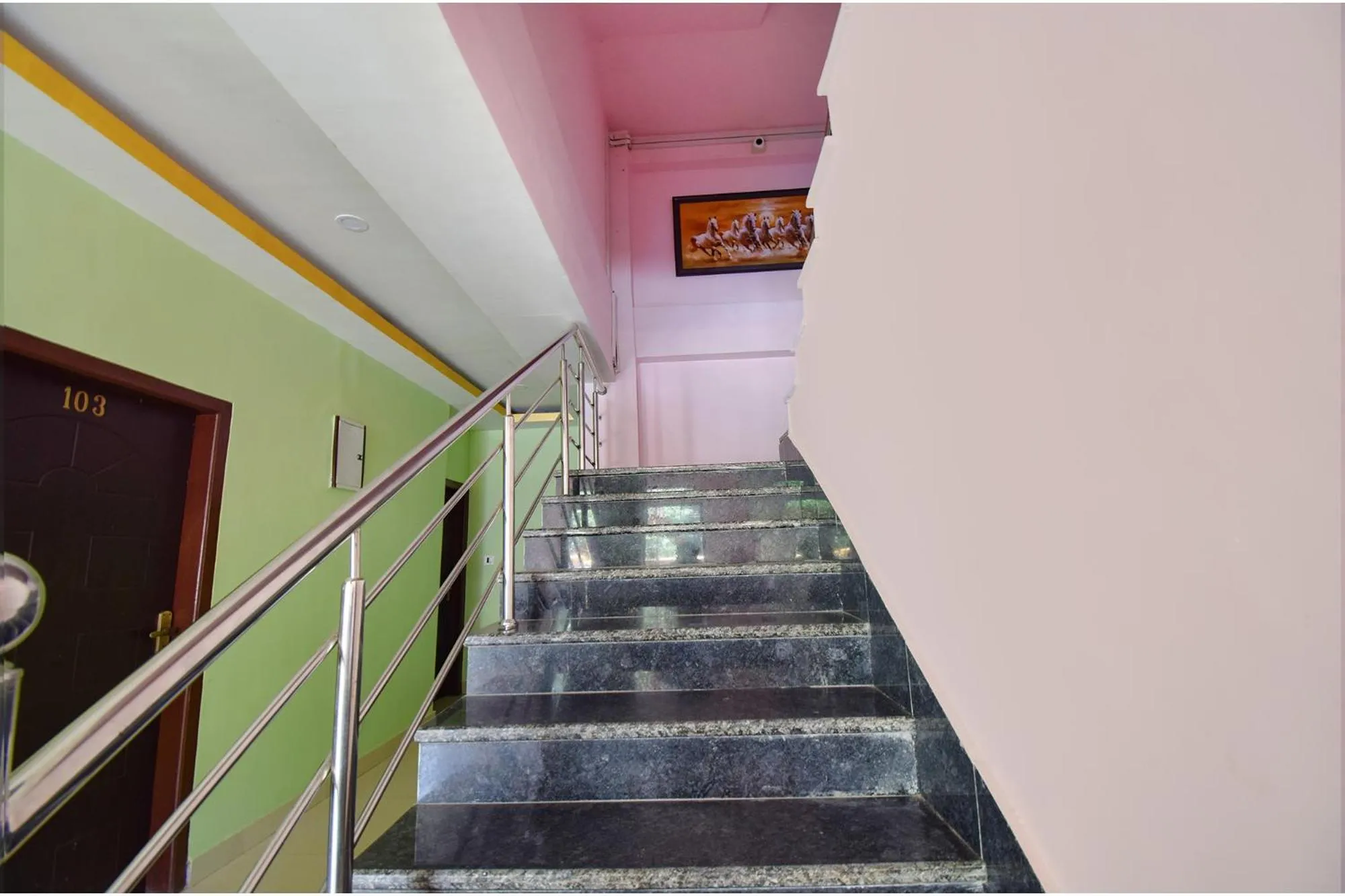 Lobby or reception in FabHotel Knight Airways - Nr Guwahati Airport