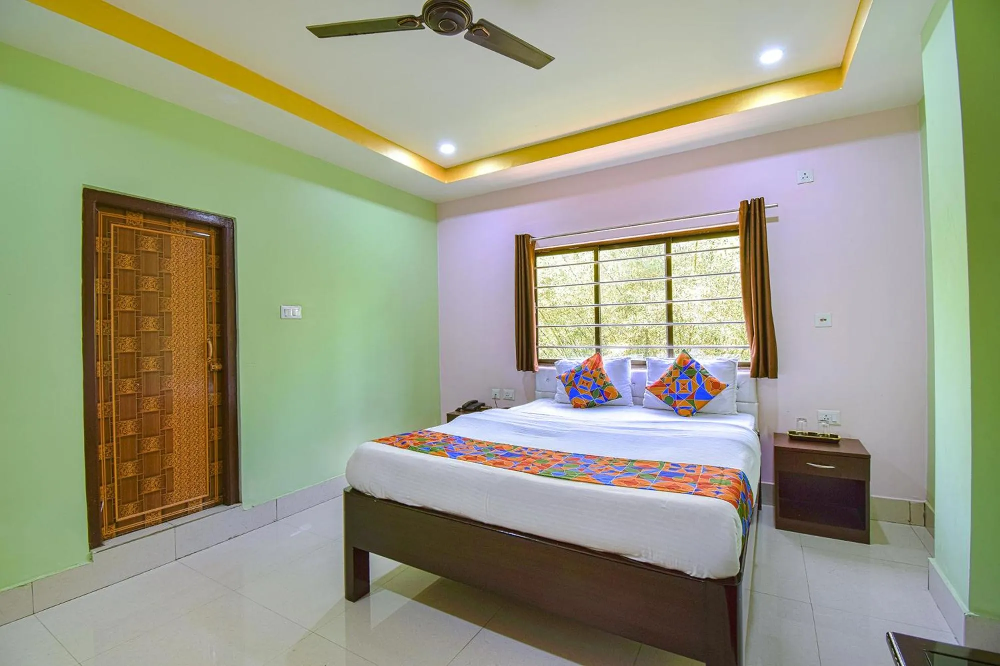 Bed in FabHotel Knight Airways - Nr Guwahati Airport