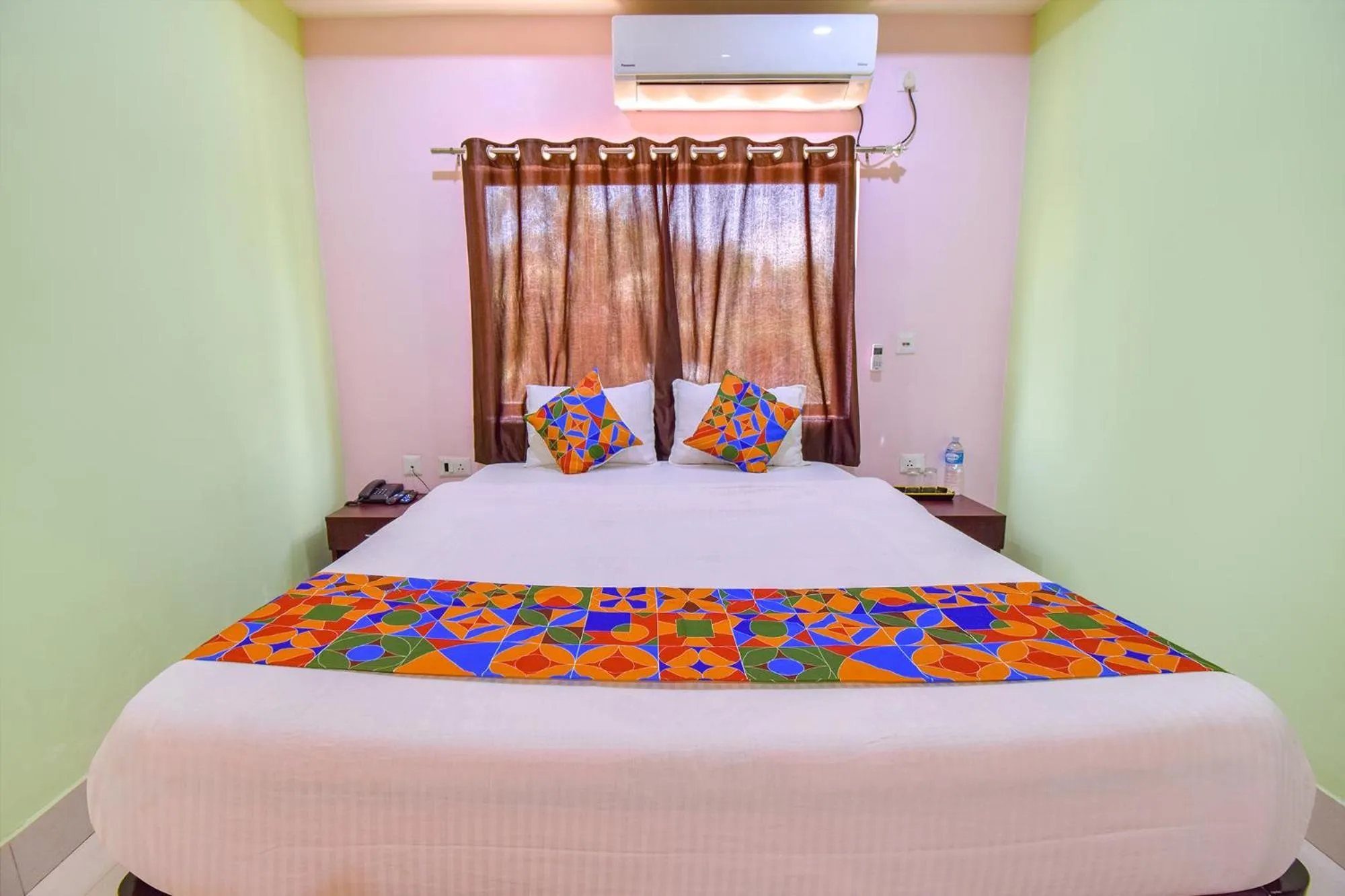 Bed in FabHotel Knight Airways - Nr Guwahati Airport