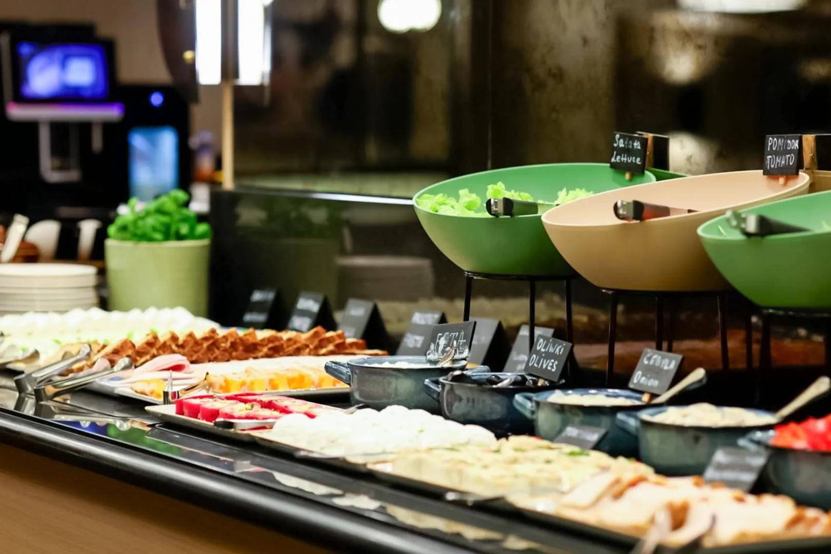 Breakfast in Hotel MDM City Centre