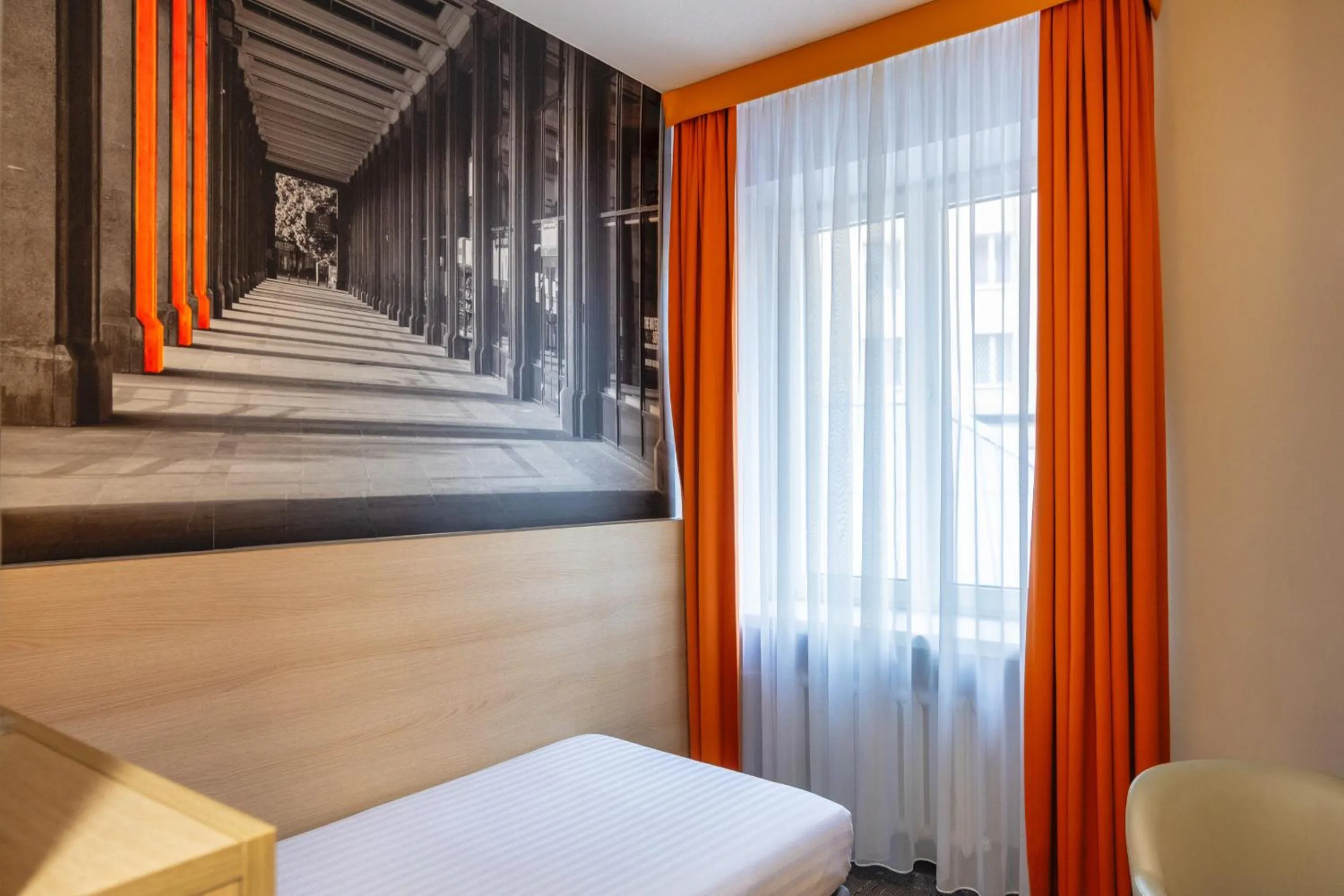 Bed in Hotel MDM City Centre