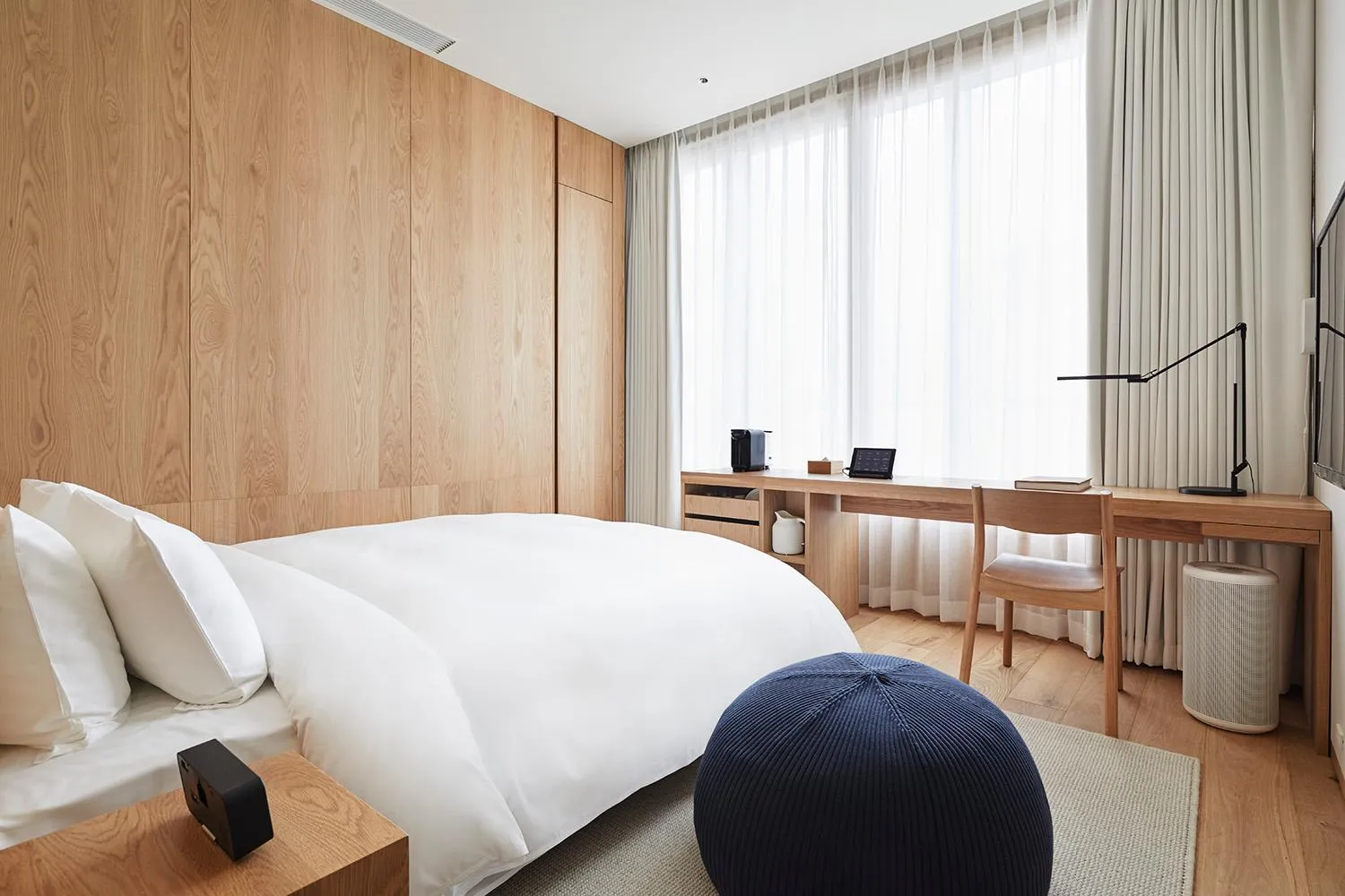 Bed in MUJI HOTEL GINZA